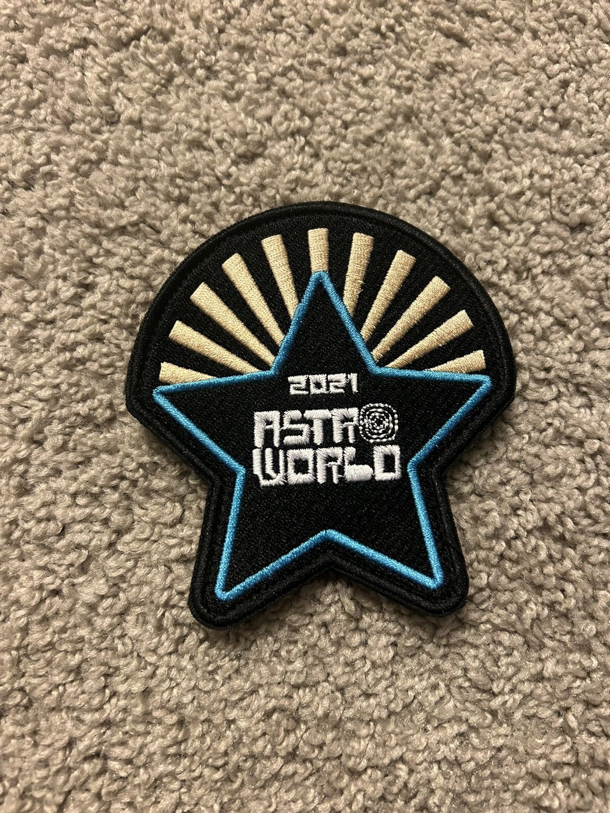 Travis Scott Travis Scott Astroworld Velcro Patch Size ONE SIZE - 1 Thumbnail