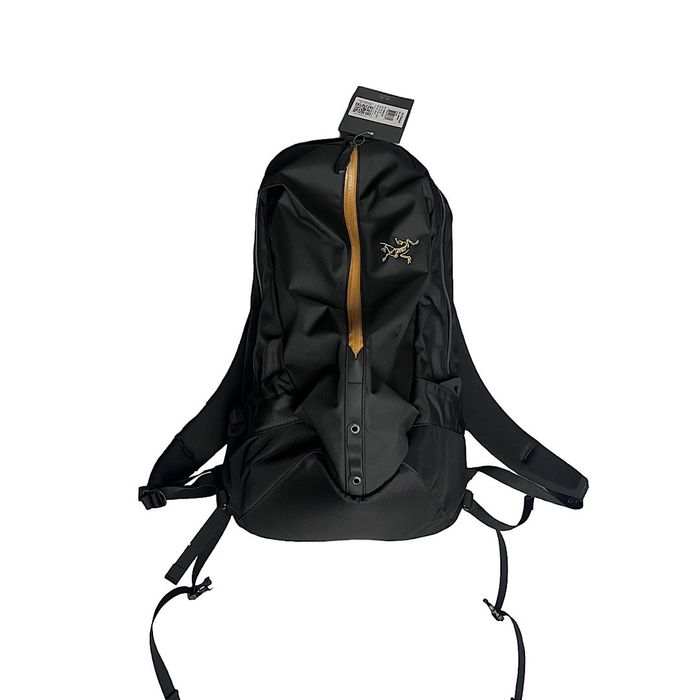 Arc'teryx Arro 22L Backpack 24K Black