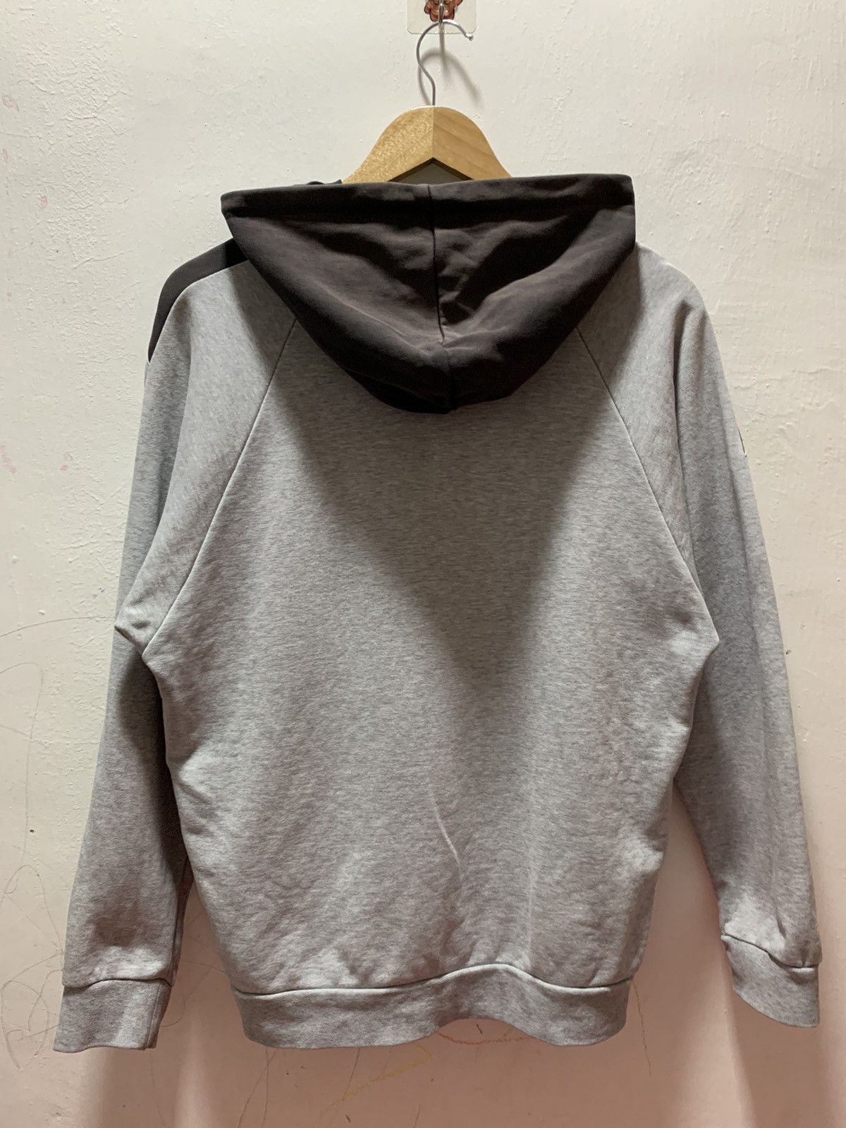 Reebok Vintage Reebok Hoodie Size M Gray Size US M / EU 48-50 / 2 - 10 Thumbnail