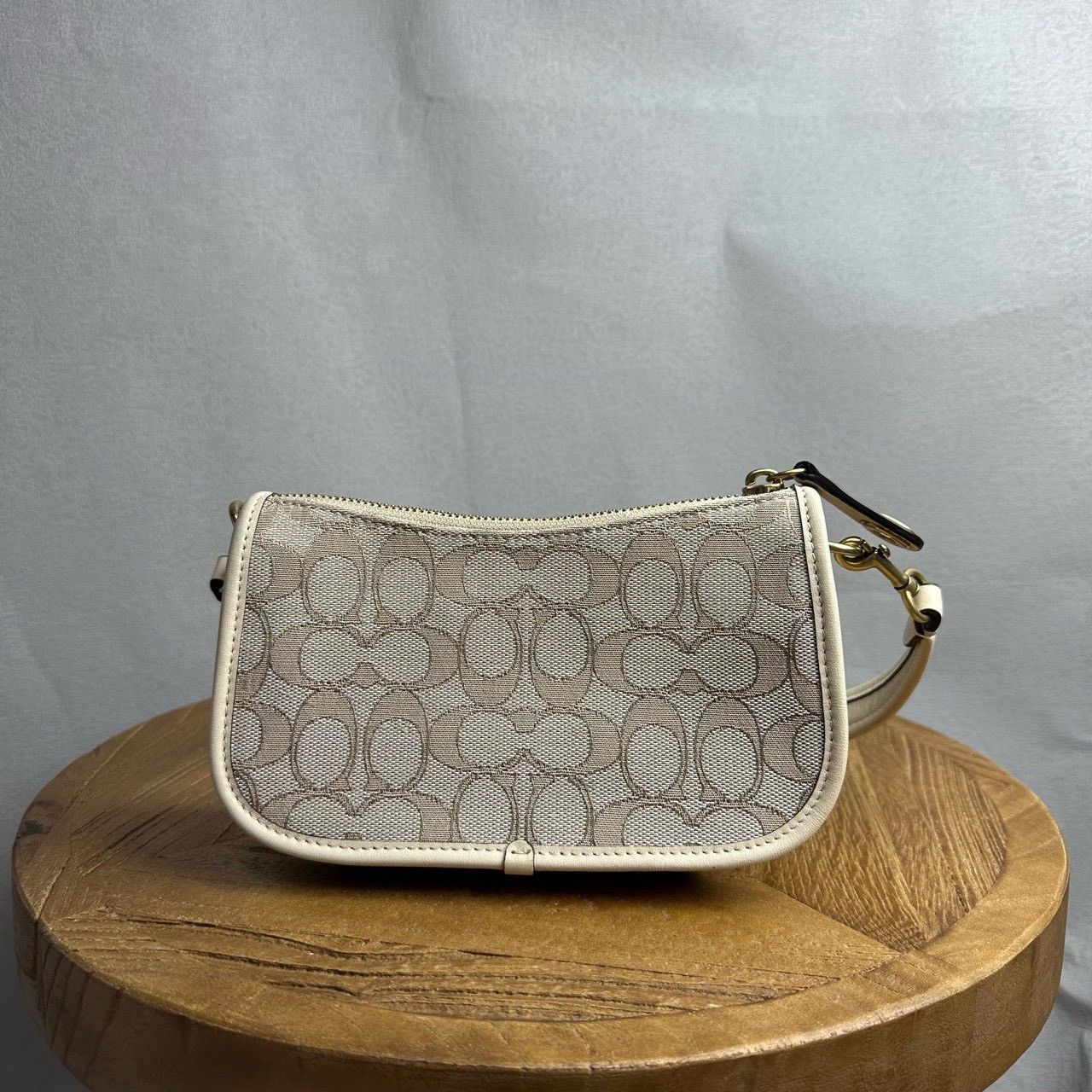 Coach Coach Swinger 20 Signature Monogram Handbag BBBB4 Size ONE SIZE - 1 Thumbnail