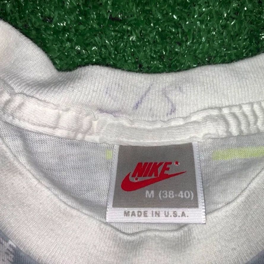 Nike VINTAGE Nike Agassi T Shirt 90s USA Rare Tennis Mens Medium White Crew Neck Short Sleeve Graphic Tee Size US M / EU 48-50 / 2 - 4 Thumbnail