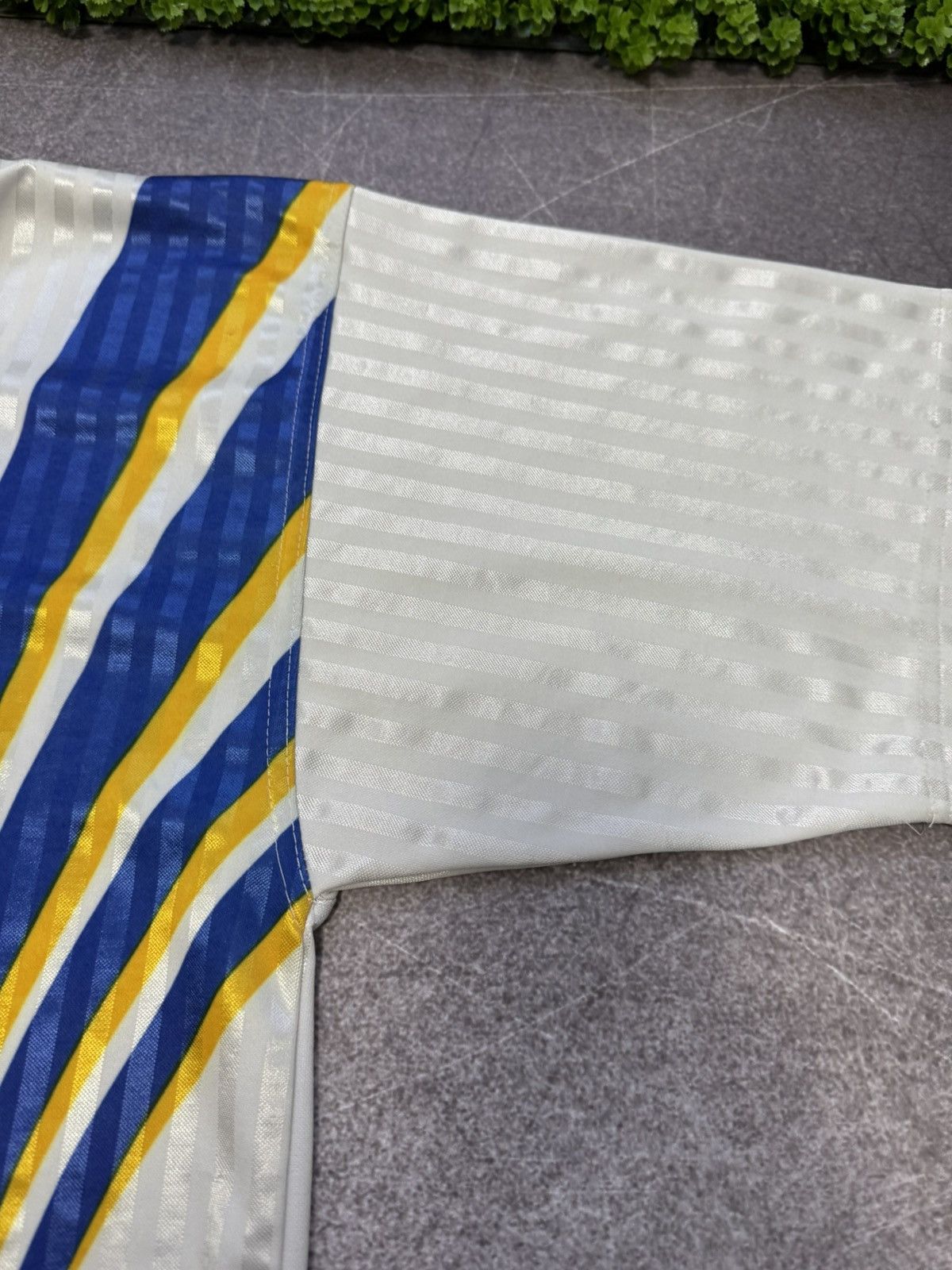 Adidas Vintage 90s FC Dynamo Kyiv away football shirt jersey Size US XL / EU 56 / 4 - 6 Thumbnail