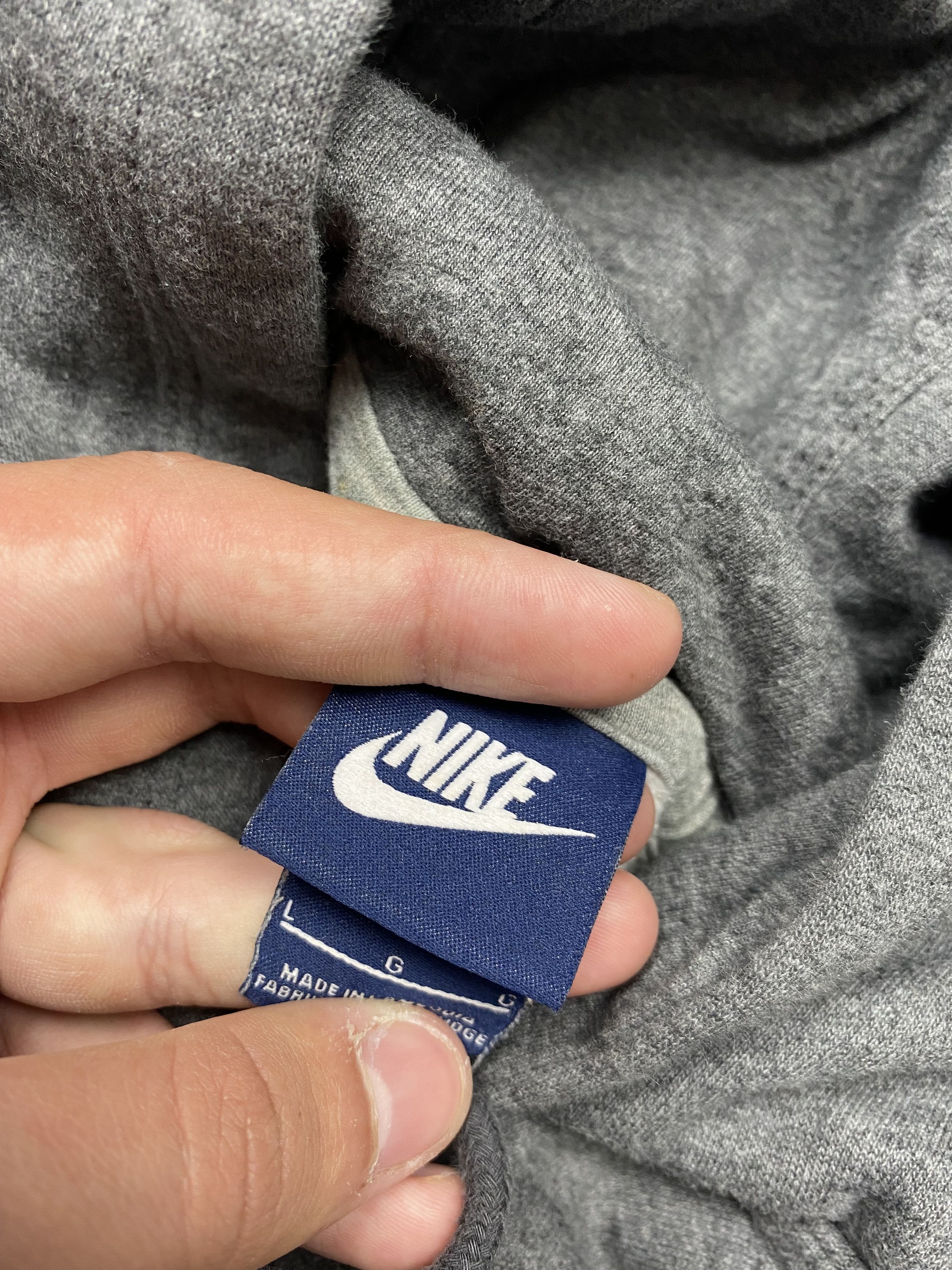Nike × Vintage Nike Vintage Mens Mini Swoosh Hoodie Size US L / EU 52-54 / 3 - 4 Thumbnail