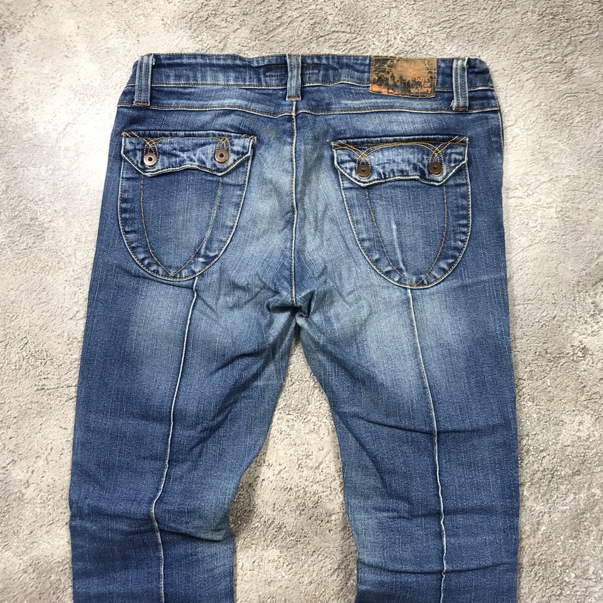 Vintage Vintage Y2K Distressed Flared Jeans Grunge Skate Logo 30 Size 30" / US 8 / IT 44 - 4 Thumbnail