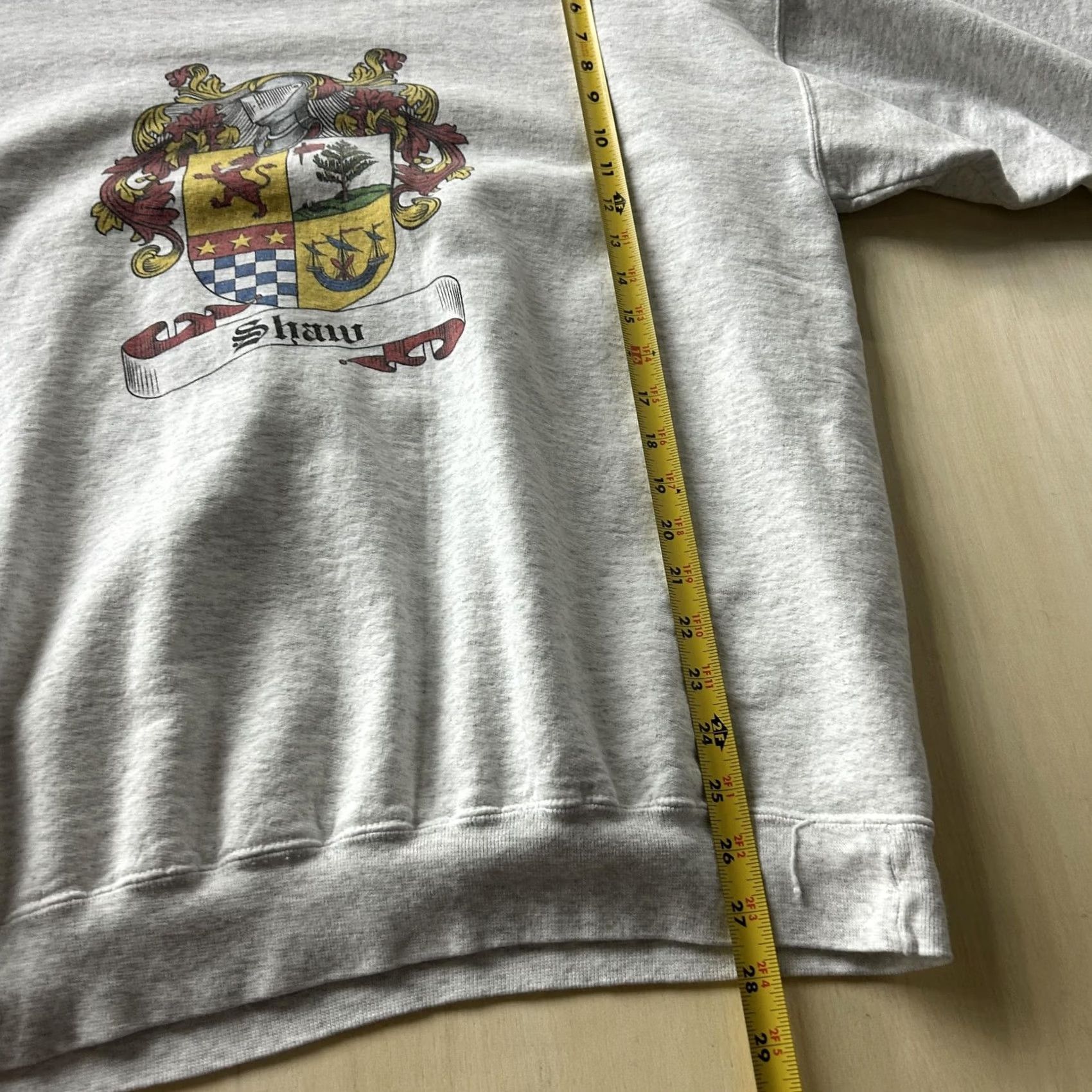 Vintage Shaw Sweatshirt Mens XL Gray Graphic Print Fleece Pullover Crewneck Coat Of Arms Holiday Gift Size US XL / EU 56 / 4 - 5 Thumbnail