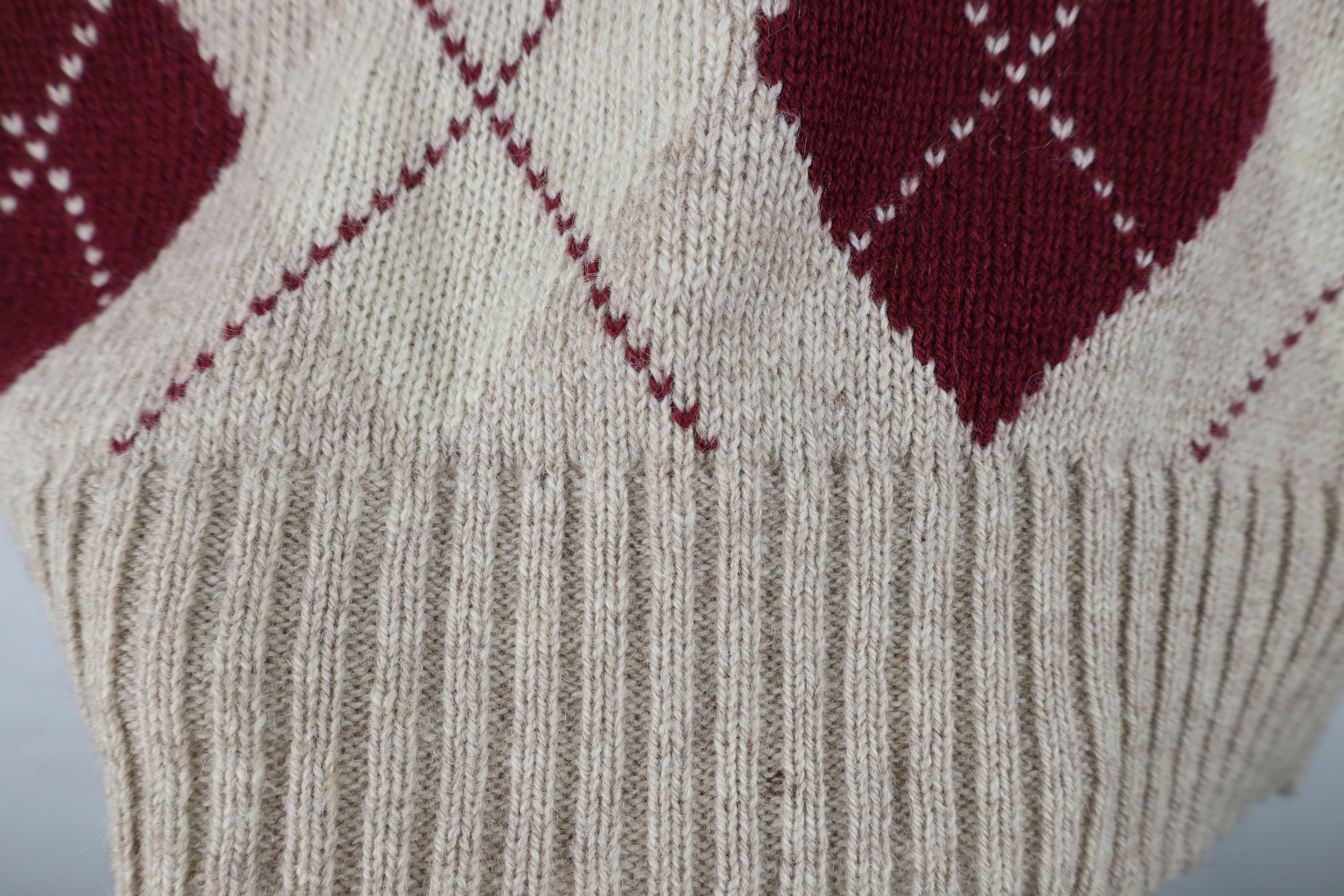 Vintage Vintage 70s Streetwear Argyle Diamond Knit Sweater Vest Size US XL / EU 56 / 4 - 4 Thumbnail
