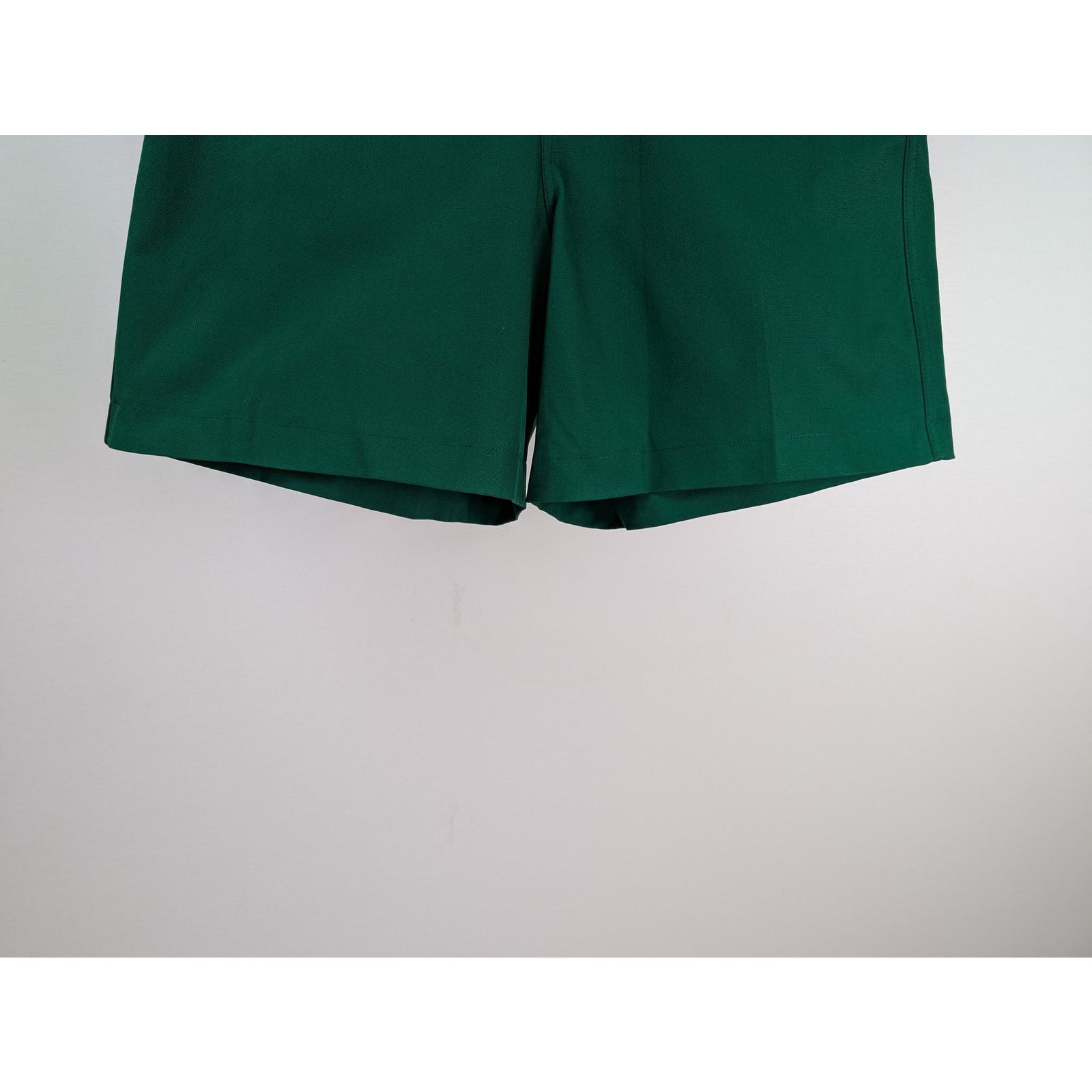 Valentino o1rshd1 CC20 Valentino Green Creased Shorts in Basil Green Size US 34 / EU 50 - 3 Thumbnail