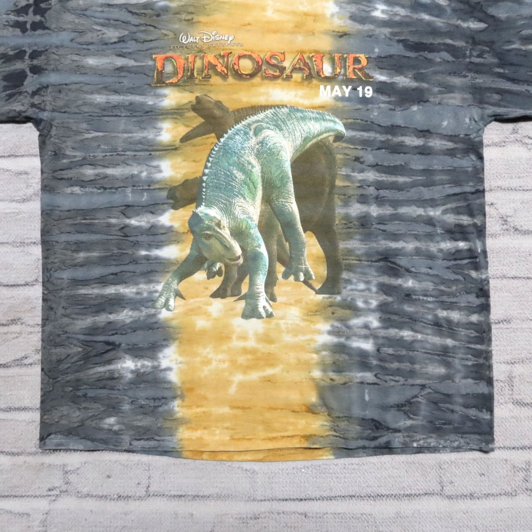 Vintage VINTAGE Walt Disney Pictures Dinosaur Movie Tie Dyed Cast Member Shirt XL Men Tie Dye Shirt Disney Dinosaur Movie shirt Size US XL / EU 56 / 4 - 3 Thumbnail