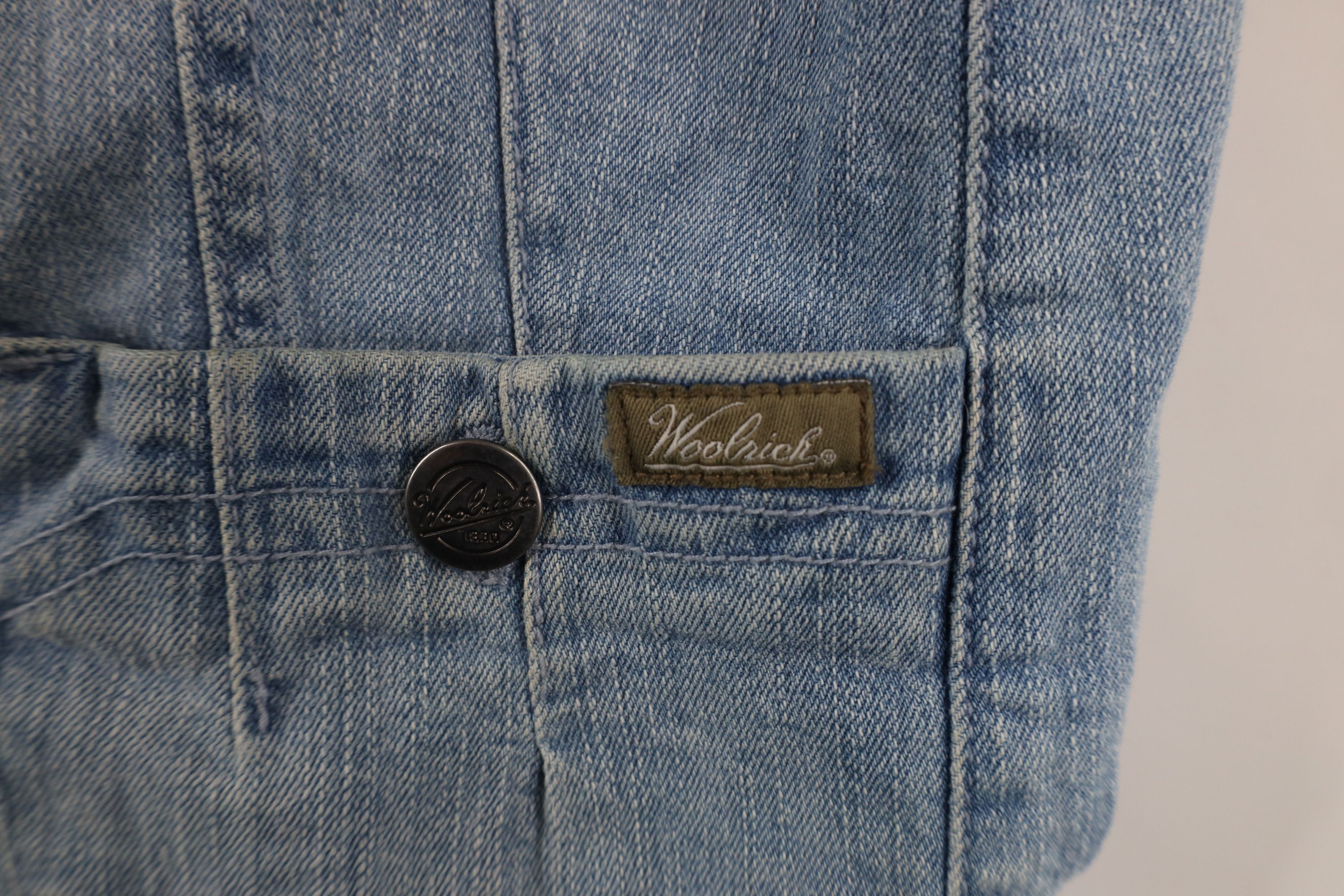 Vintage × Woolrich Woolen Mills Vintage 90s Woolrich Spell Out Denim Jean Vest Jacket Blue Size XL / US 12-14 / IT 48-50 - 4 Thumbnail