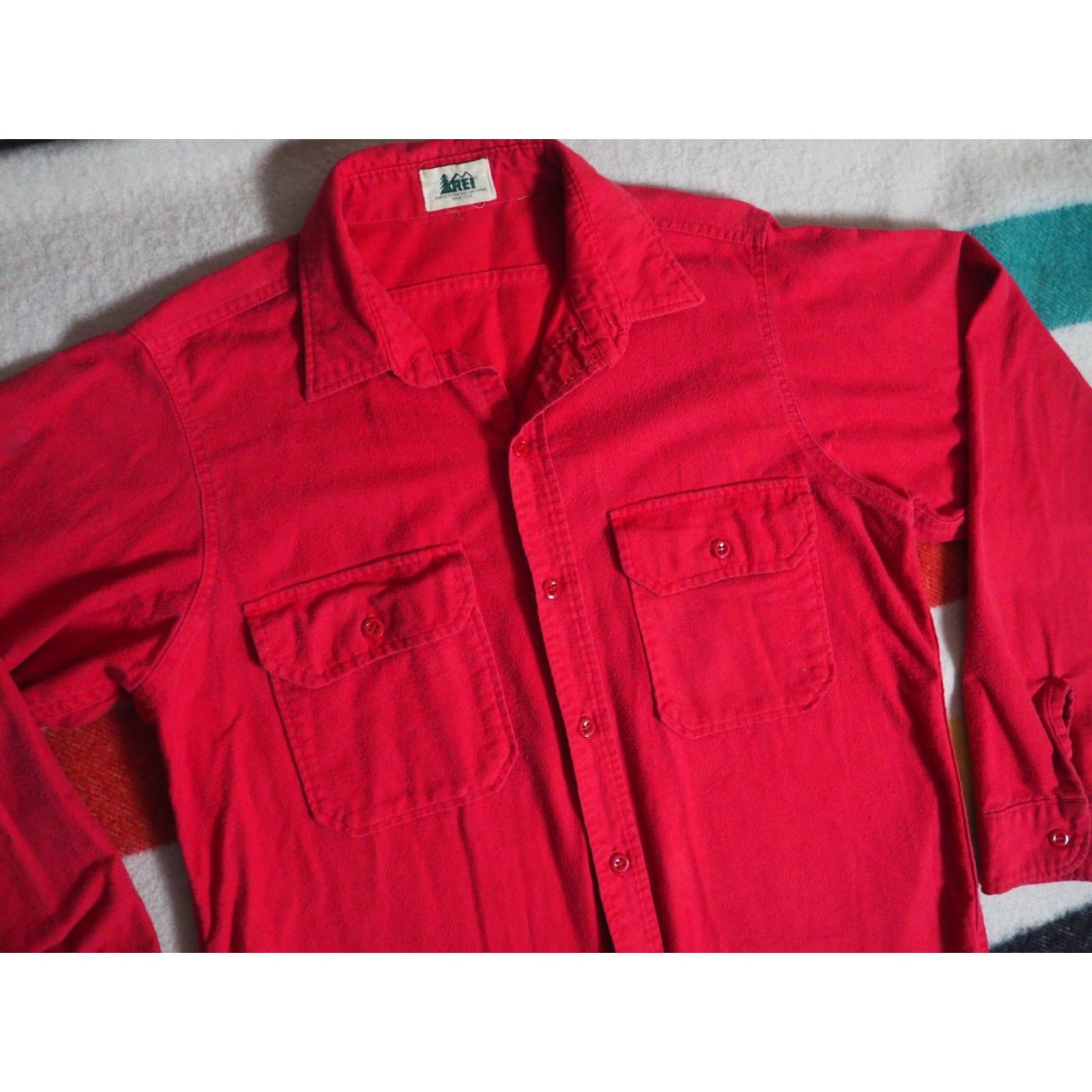 Vintage VINTAGE REI Shirt MT MT Red 1980s Button-Front Cotton Outdoor Grunge Men M/L+ Look: Grunge Size US M / EU 48-50 / 2 - 2 Thumbnail