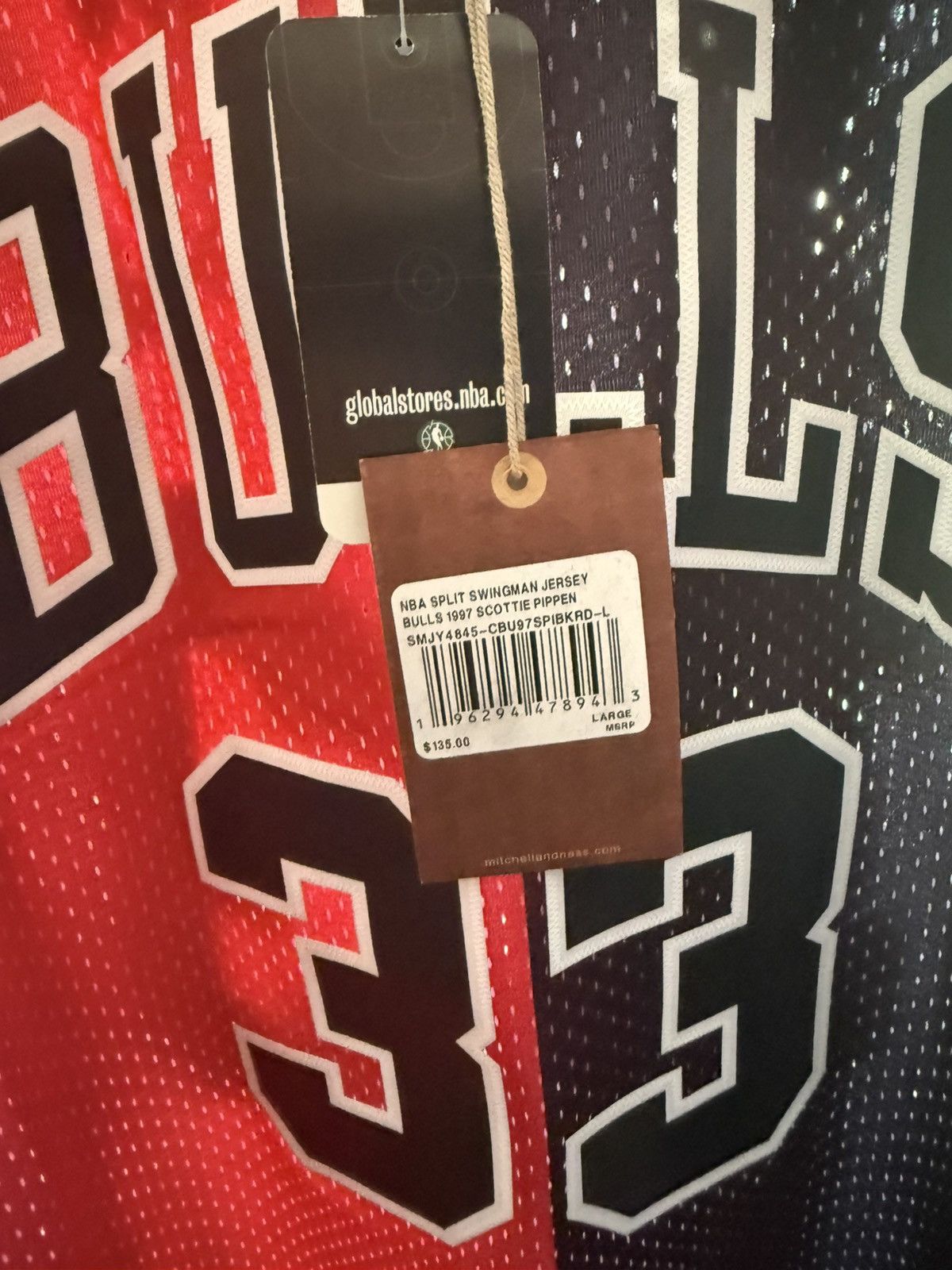 Mitchell & Ness Scottie pippen bulls jersey sz L Size US L / EU 52-54 / 3 - 4 Thumbnail