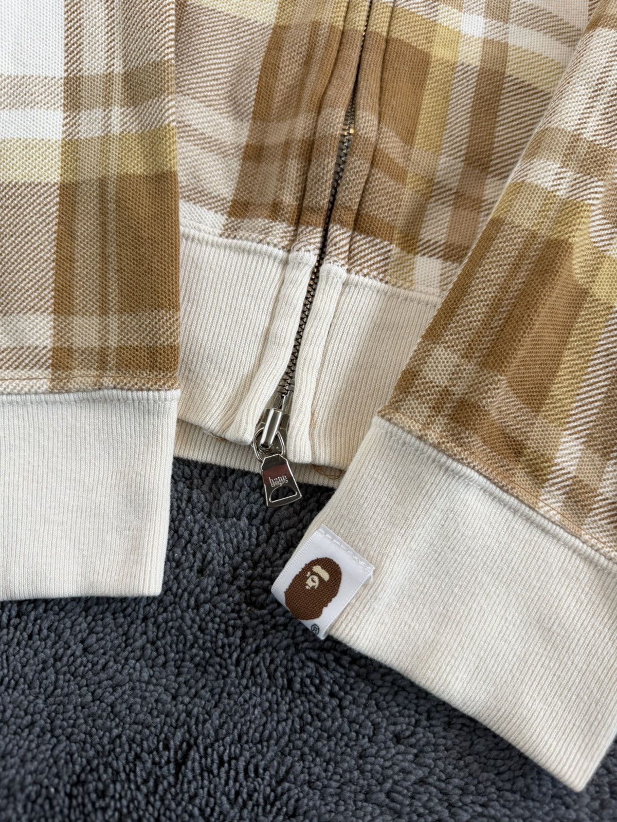 Bape 00s Bape Plaid Beige Zip Up Hoodie Size US M / EU 48-50 / 2 - 4 Thumbnail