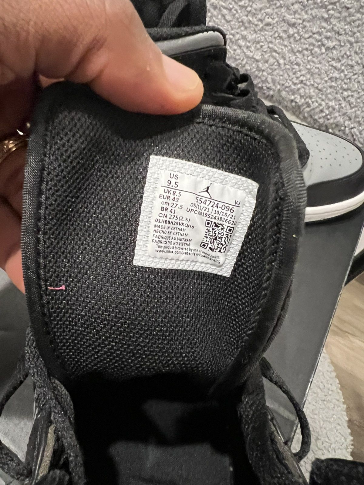 Jordan Brand Nike Jordan 1s Size US 9.5 / EU 42-43 - 10 Thumbnail