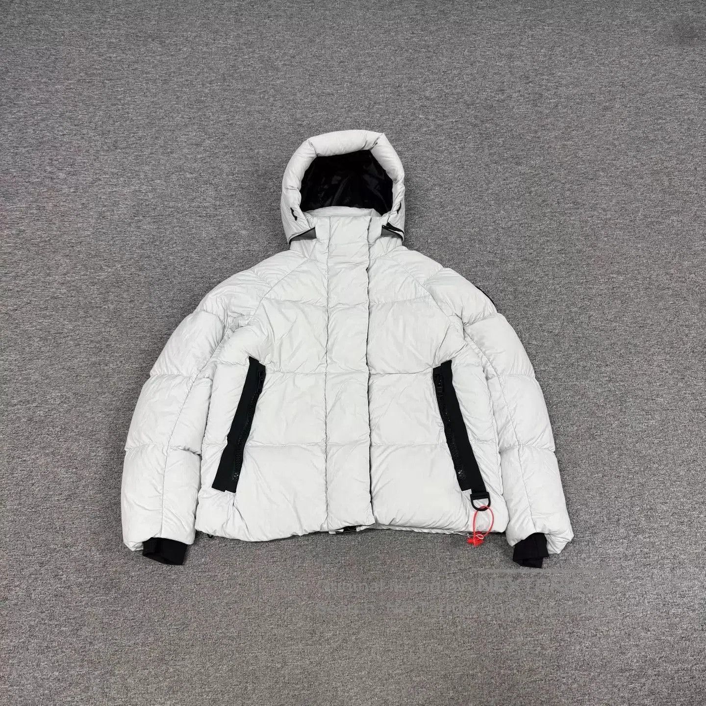 Canada Goose Gray Puffer Jacket with Hood Size S. Size US S / EU 44-46 / 1 - 1 Thumbnail