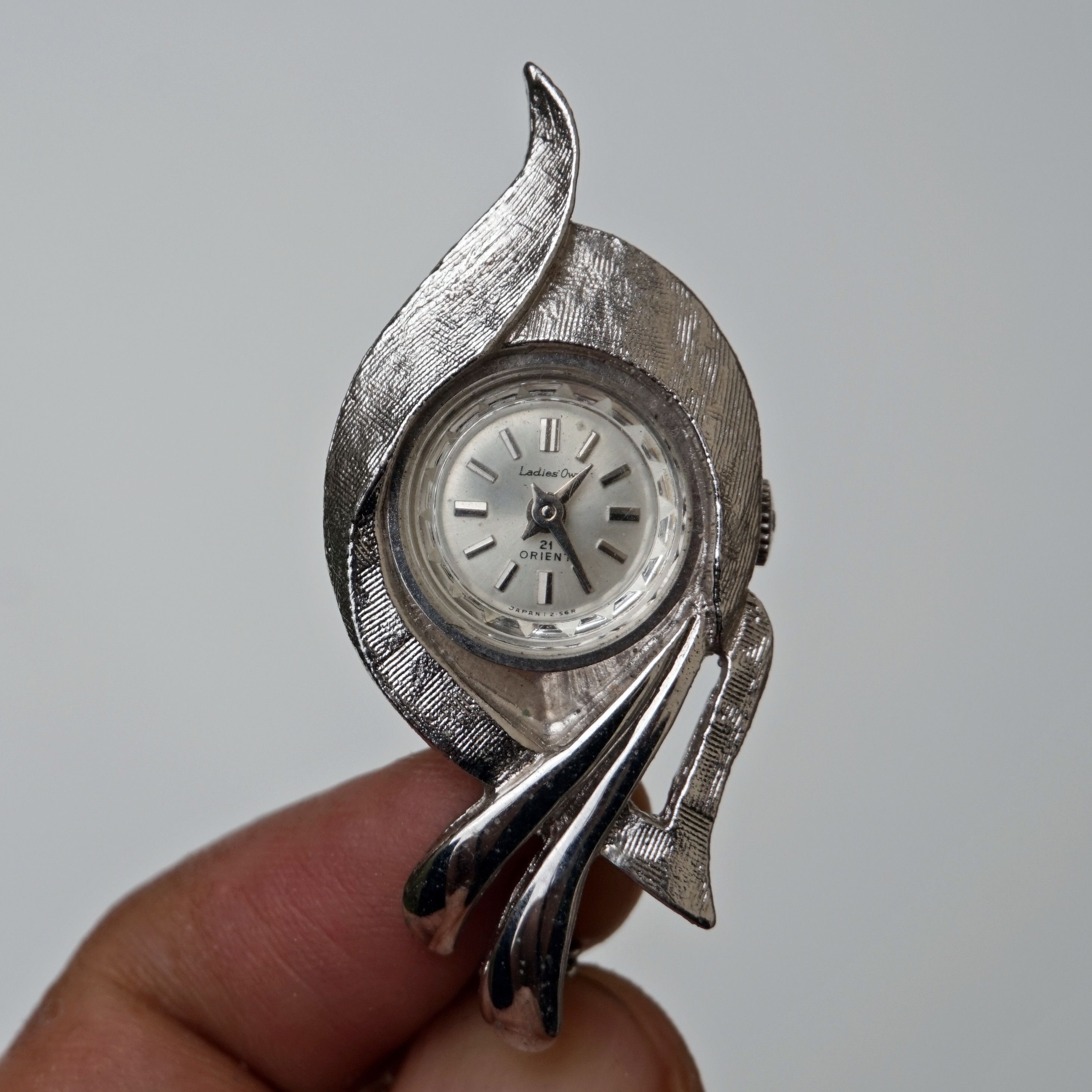 Japanese Brand × Orient 80s Orient Ladies Own Manual Winding necklace silver watch Size ONE SIZE - 1 Thumbnail