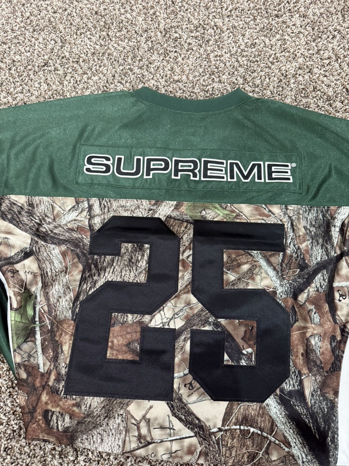Supreme Supreme breast cancer awareness Size US L / EU 52-54 / 3 - 5 Thumbnail