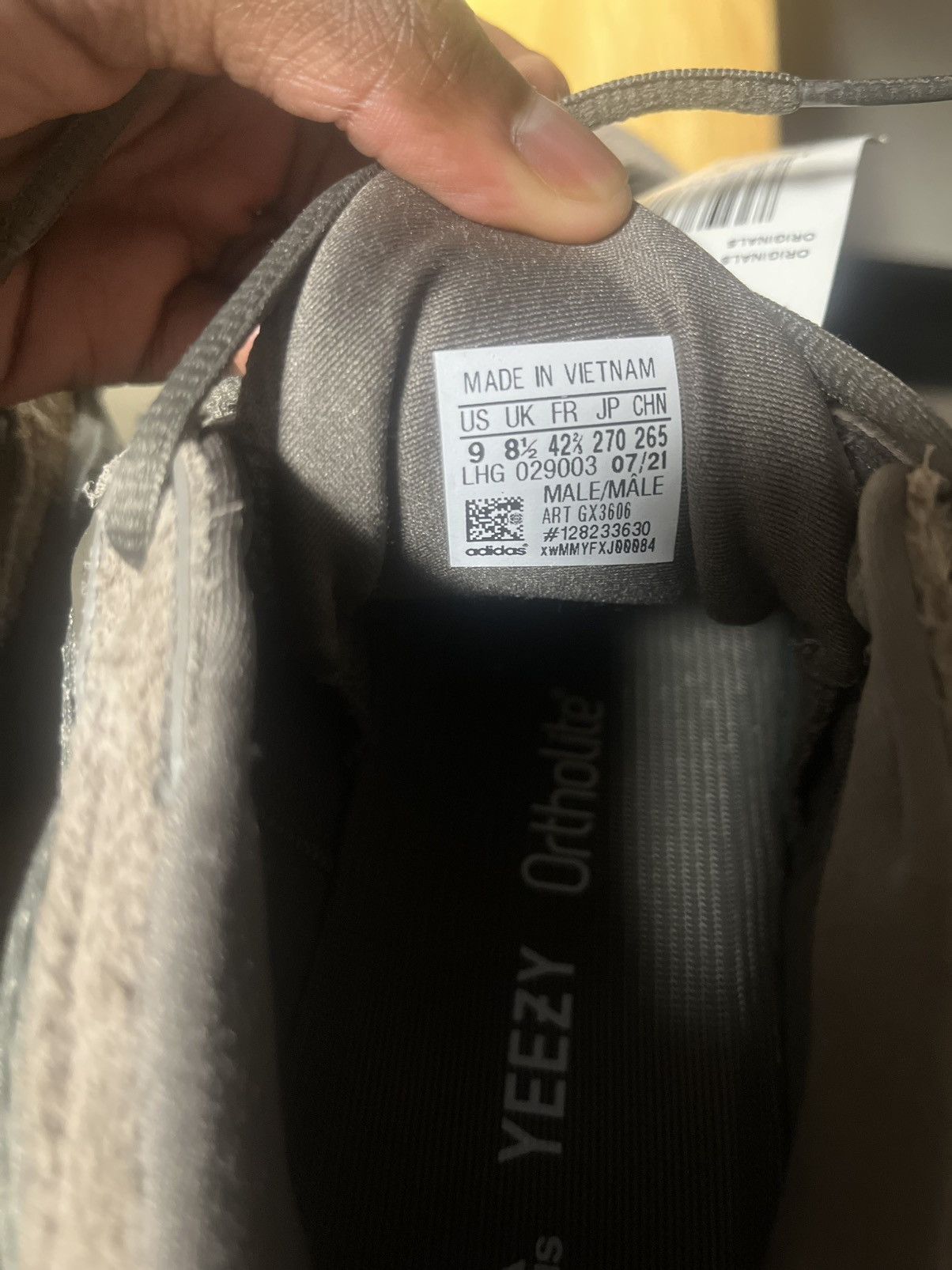 Adidas Yeezy 500 Clay Brown Size US 9 / EU 42 - 7 Thumbnail