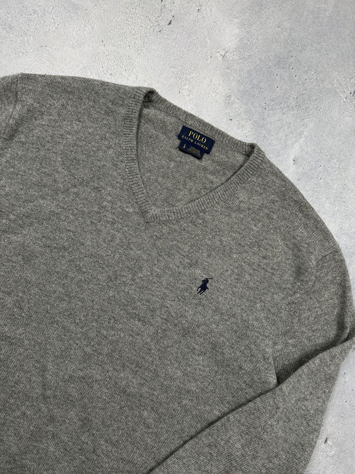 Polo Ralph Lauren Polo Ralph Lauren Grey V-neck Wool Sweater Italian Yarn 00s Size US L / EU 52-54 / 3 - 11 Thumbnail