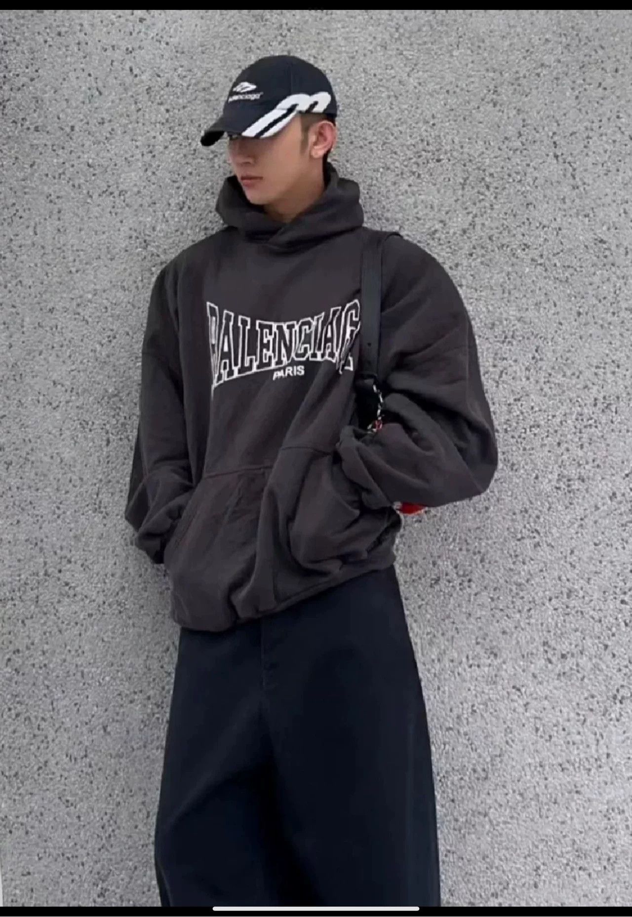 Balenciaga balenciaga batman graphic hoodie sweatshirt Size US S / EU 44-46 / 1 - 6 Thumbnail