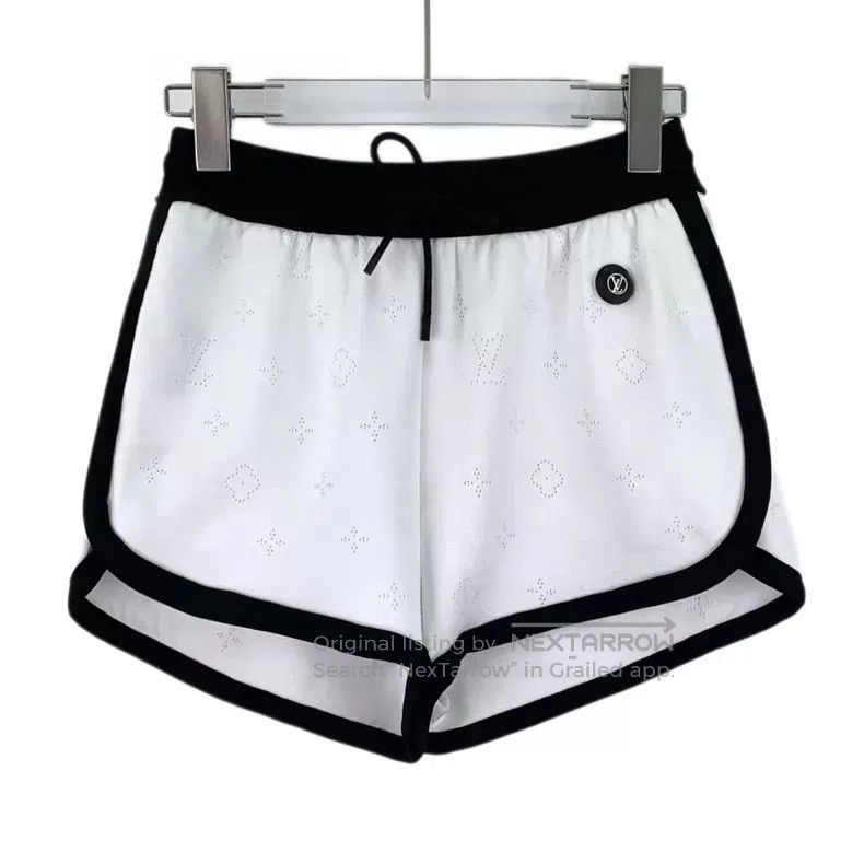 Louis Vuitton Louis Vuitton size xs 22 white logo reading flower drawstri Size US 28 / EU 44 - 1 Thumbnail