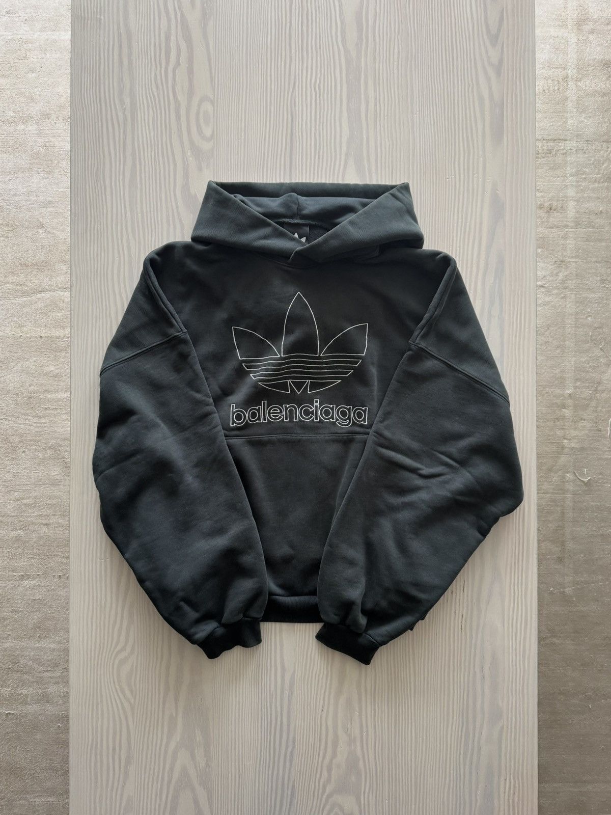 BALENCIAGA ADIDAS HOODIE グリーン　 サイズ3 Balenciaga Adidas Green Oversized Unisex Logo Hoodie – Savonches