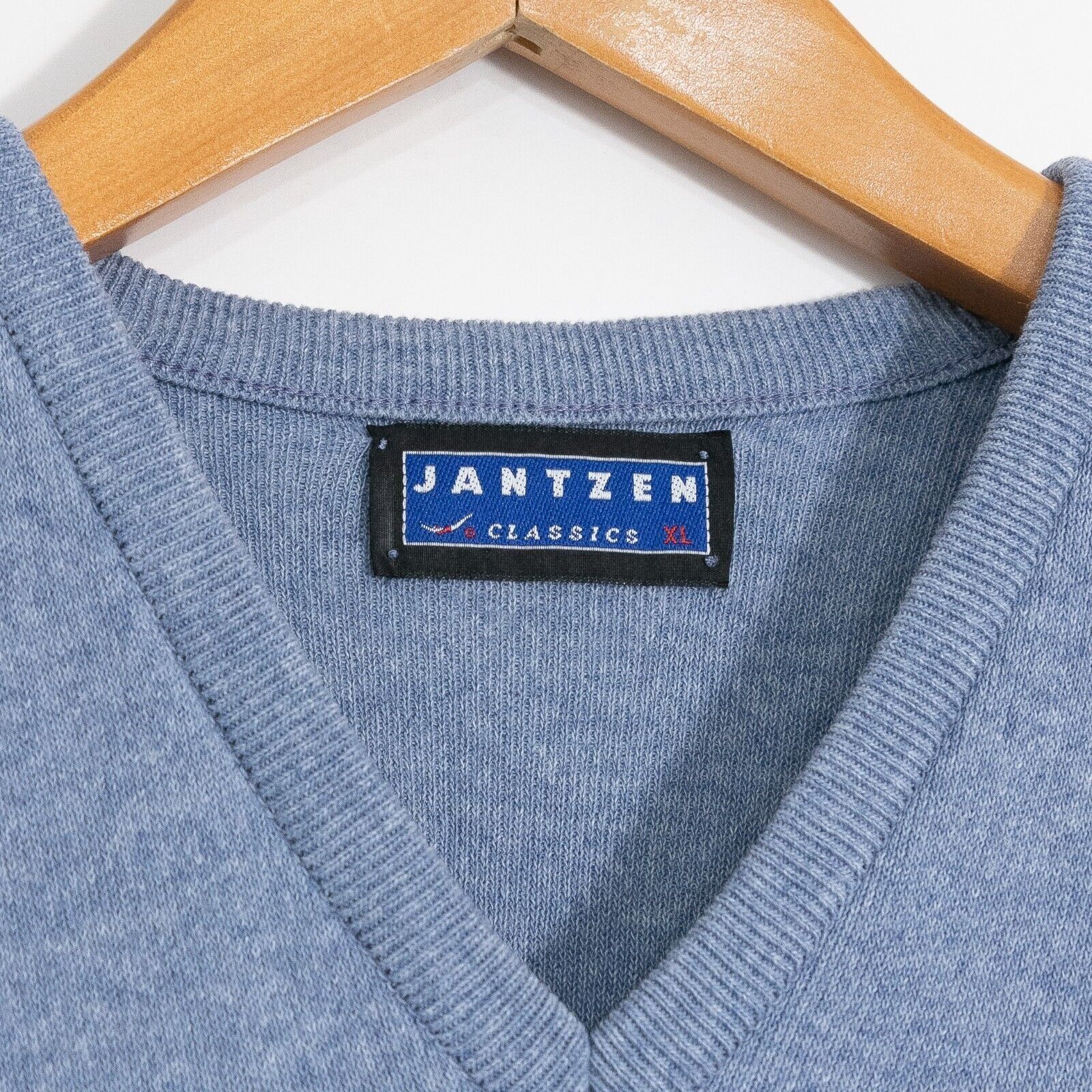 Jantzen × Vintage Vintage Jantzen Sleeveless Vest Sweater XL - V-Neck Acrylic Size US XL / EU 56 / 4 - 3 Thumbnail