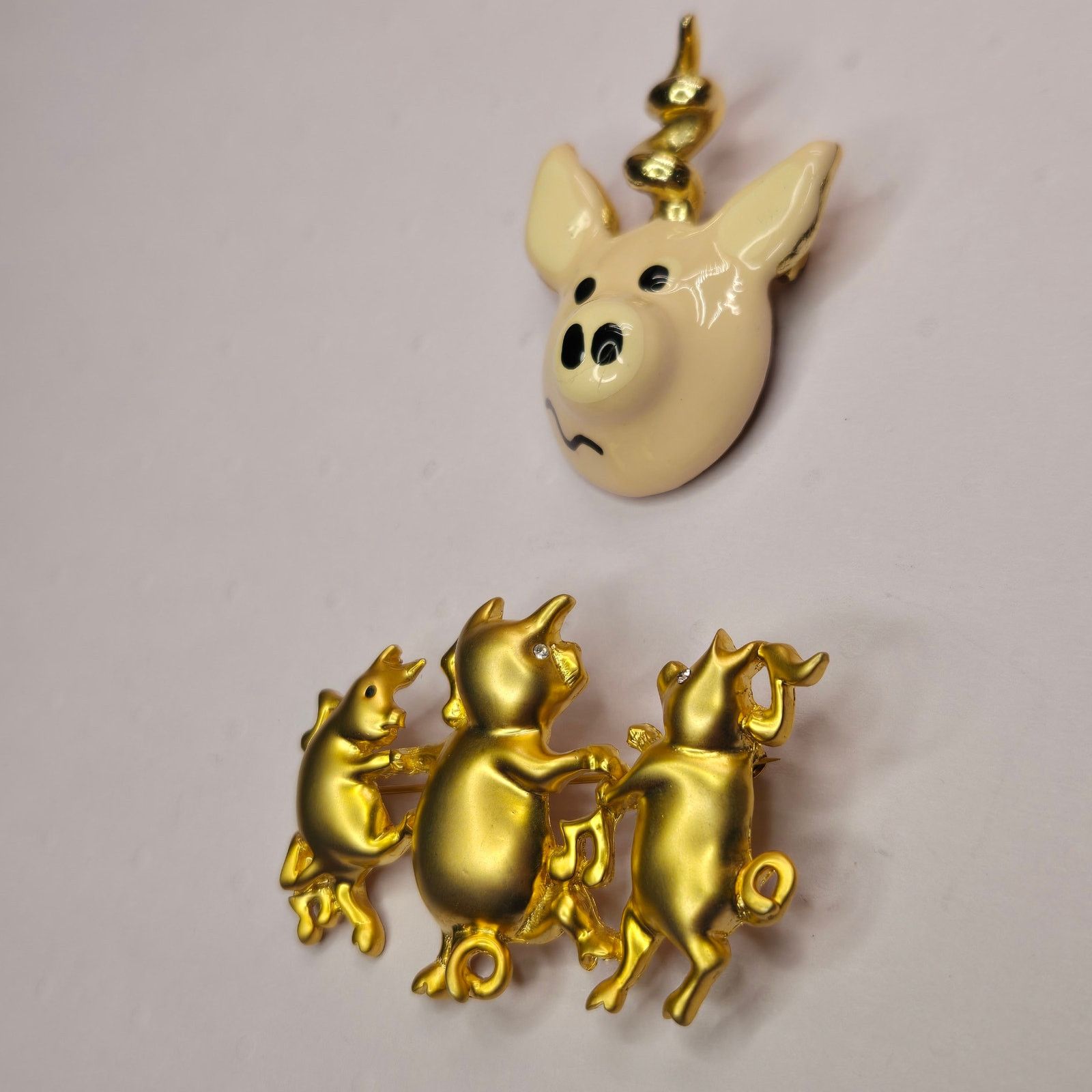 Vintage Vintage JJ Jonette & Unmarked Gold Tone Pig Brooch Whimsical Size ONE SIZE - 10 Thumbnail