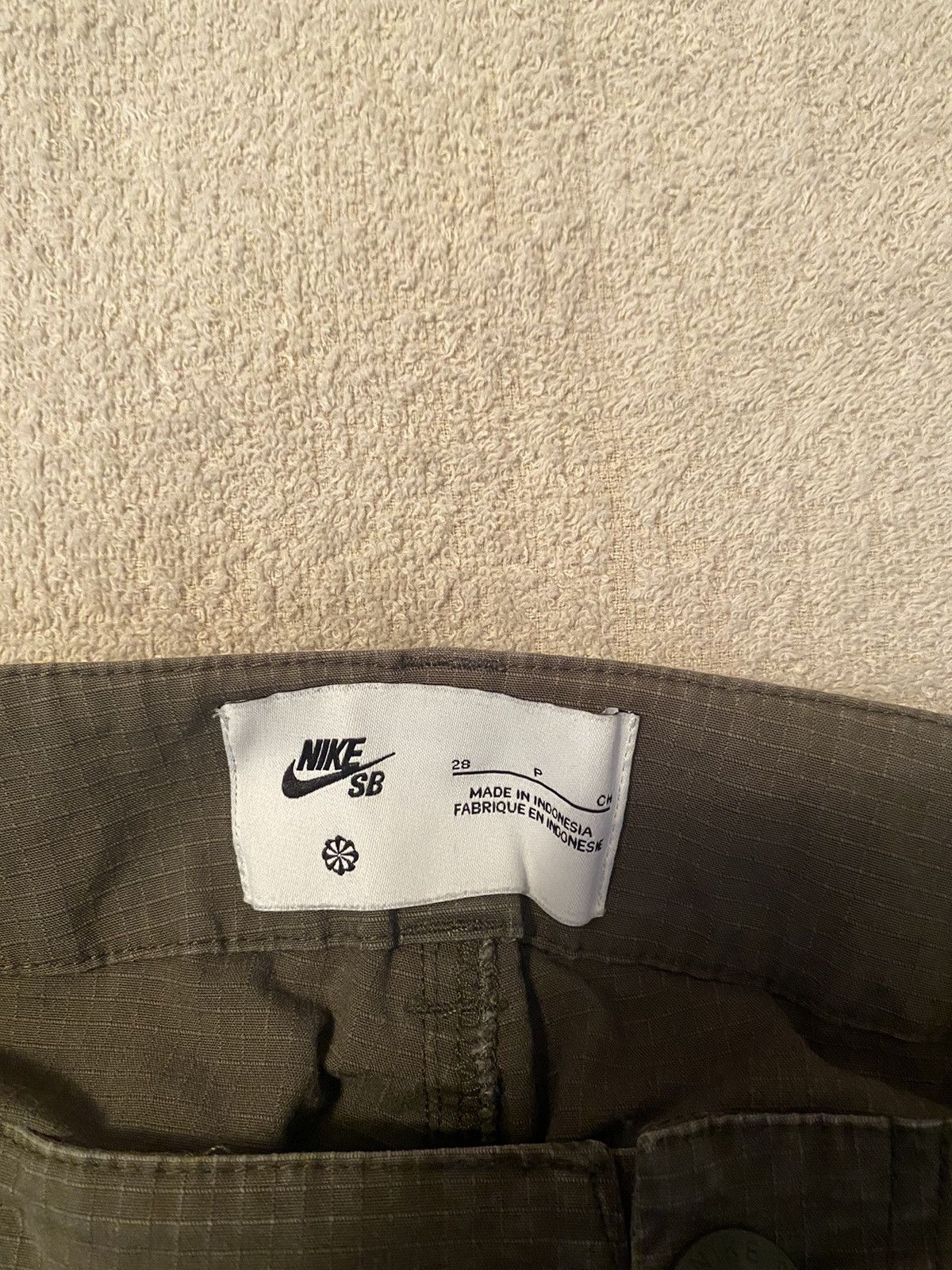 Nike Nike SB Cargo pants Size 28 Size US 28 / EU 44 - 4 Thumbnail