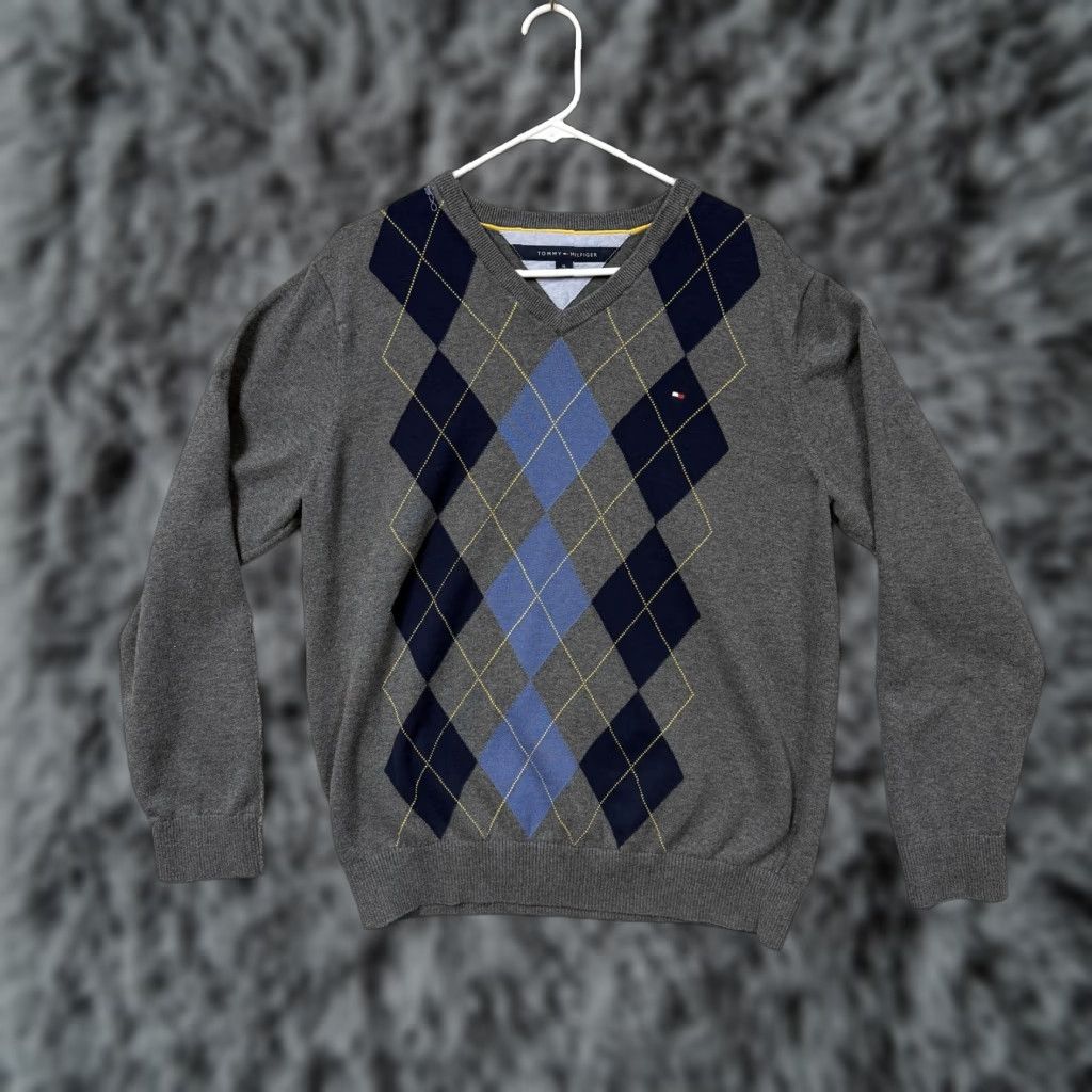 Tommy Hilfiger Tommy Hilfiger Sweater Mens XL Gray V-Neck Argyle Knit Preppy Classic Pullover Shirt/ jumper? Size US XL / EU 56 / 4 - 1 Thumbnail