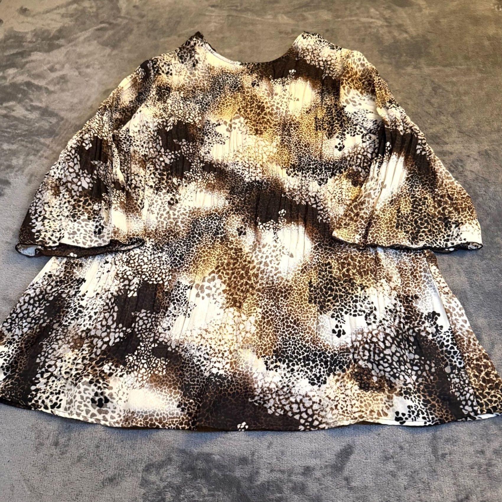 Vintage CJ Banks Blouse Top Womens Plus Size 2X V-Neck 3/4 Sleeve Animal Print Lace Trim Boho Chic Relaxed Fit Size XXL / US 16-18 / IT 52-54 - 4 Thumbnail