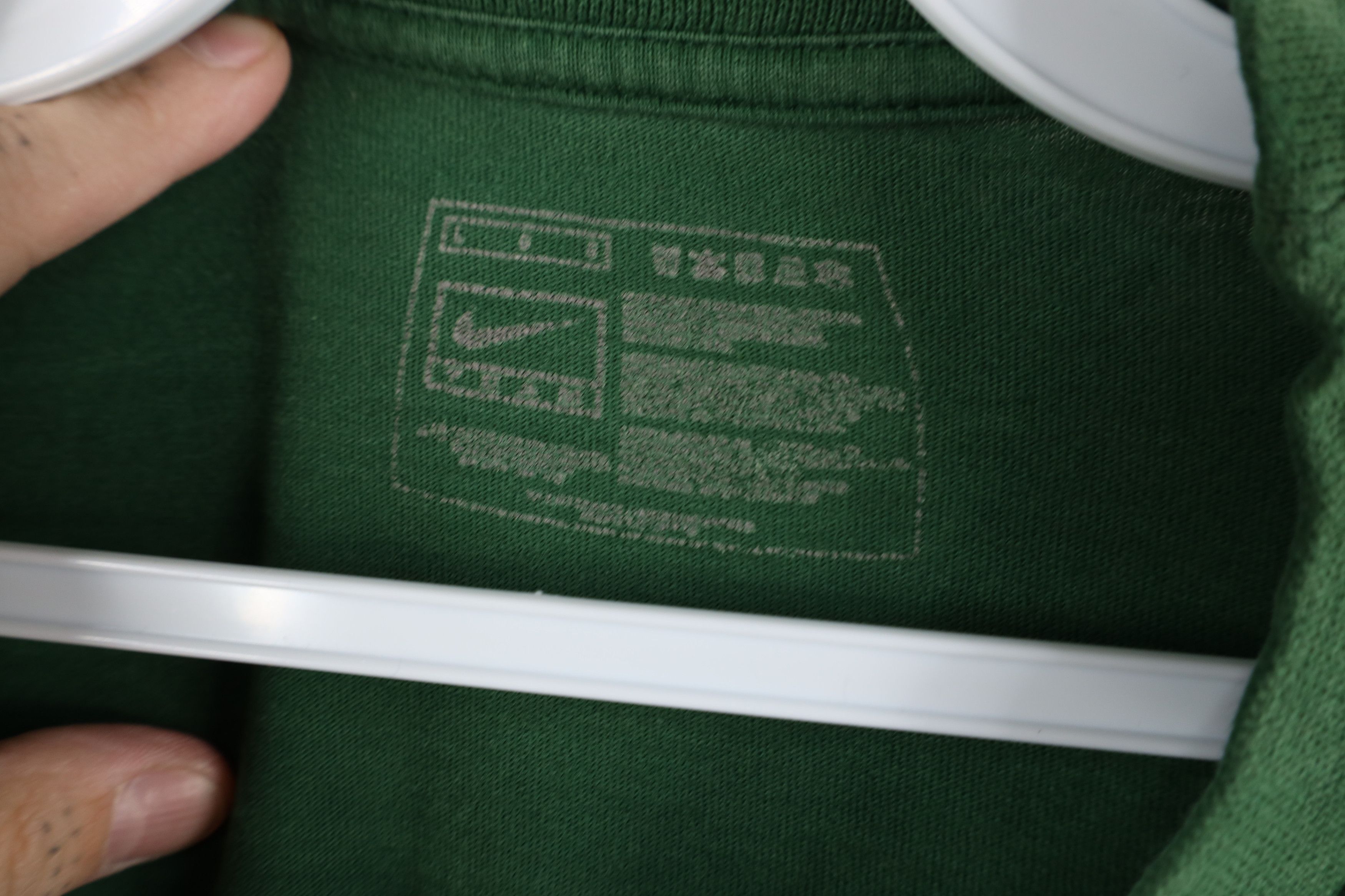 Nike Vintage Nike Center Swoosh Michigan State University T-Shirt Size US L / EU 52-54 / 3 - 9 Thumbnail