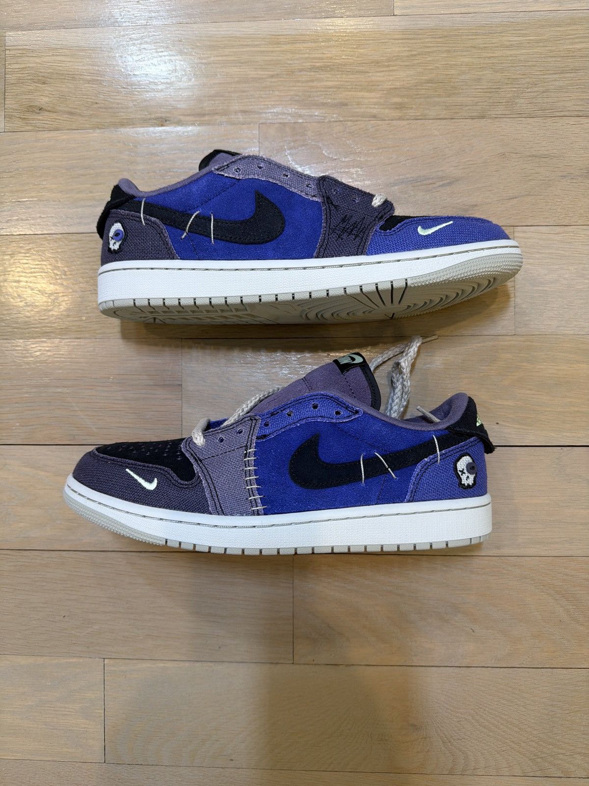 Nike Air Jordan 1 Retro Low OG Size US 9 / EU 42 - 1 Thumbnail