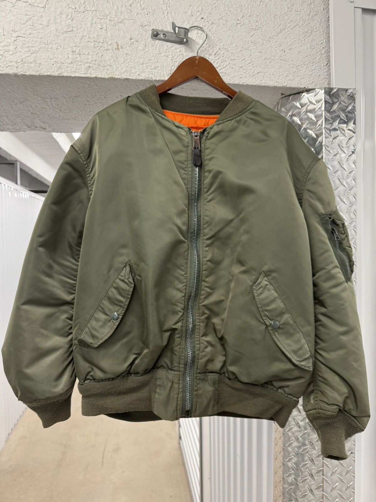 Alpha Industries 70s MA-1 Military Issue Flight Bomber 2X Jacket Size US XXL / EU 58 / 5 - 1 Thumbnail