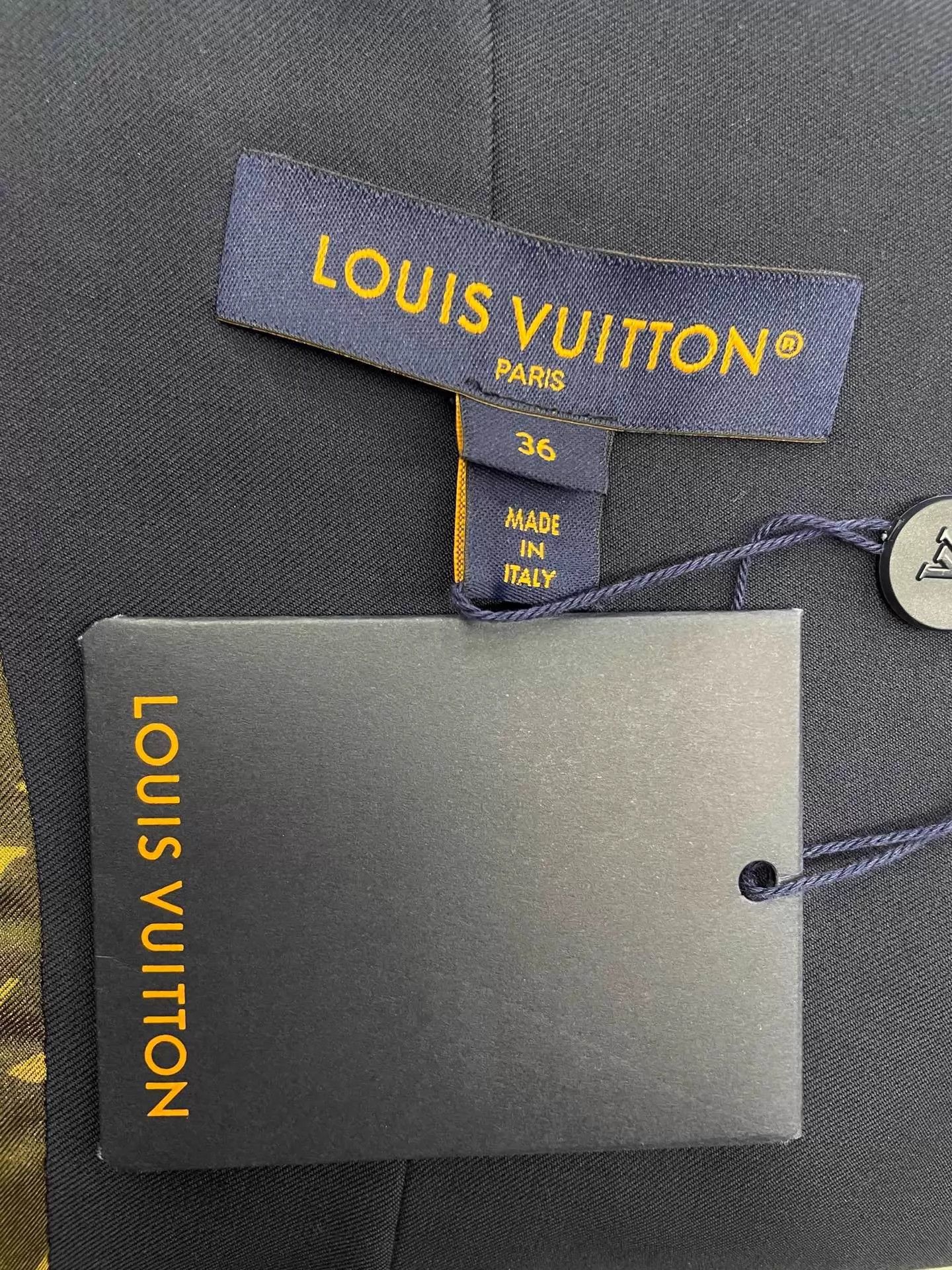 Louis Vuitton LV navy sleeveless blazer sharp cut Size XS / US 0-2 / IT 36-38 - 5 Thumbnail