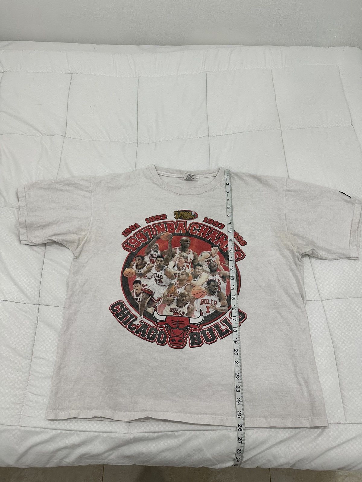 NBA × Starter Vintage 1997 Starter Bulls T-Shirt Size US L / EU 52-54 / 3 - 2 Thumbnail
