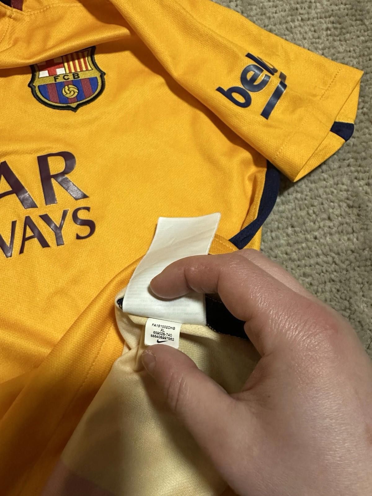 Nike Nike Barcelona 2015/16 Away Football Shirt Soccer Jersey Size US XS / EU 42 / 0 - 8 Thumbnail