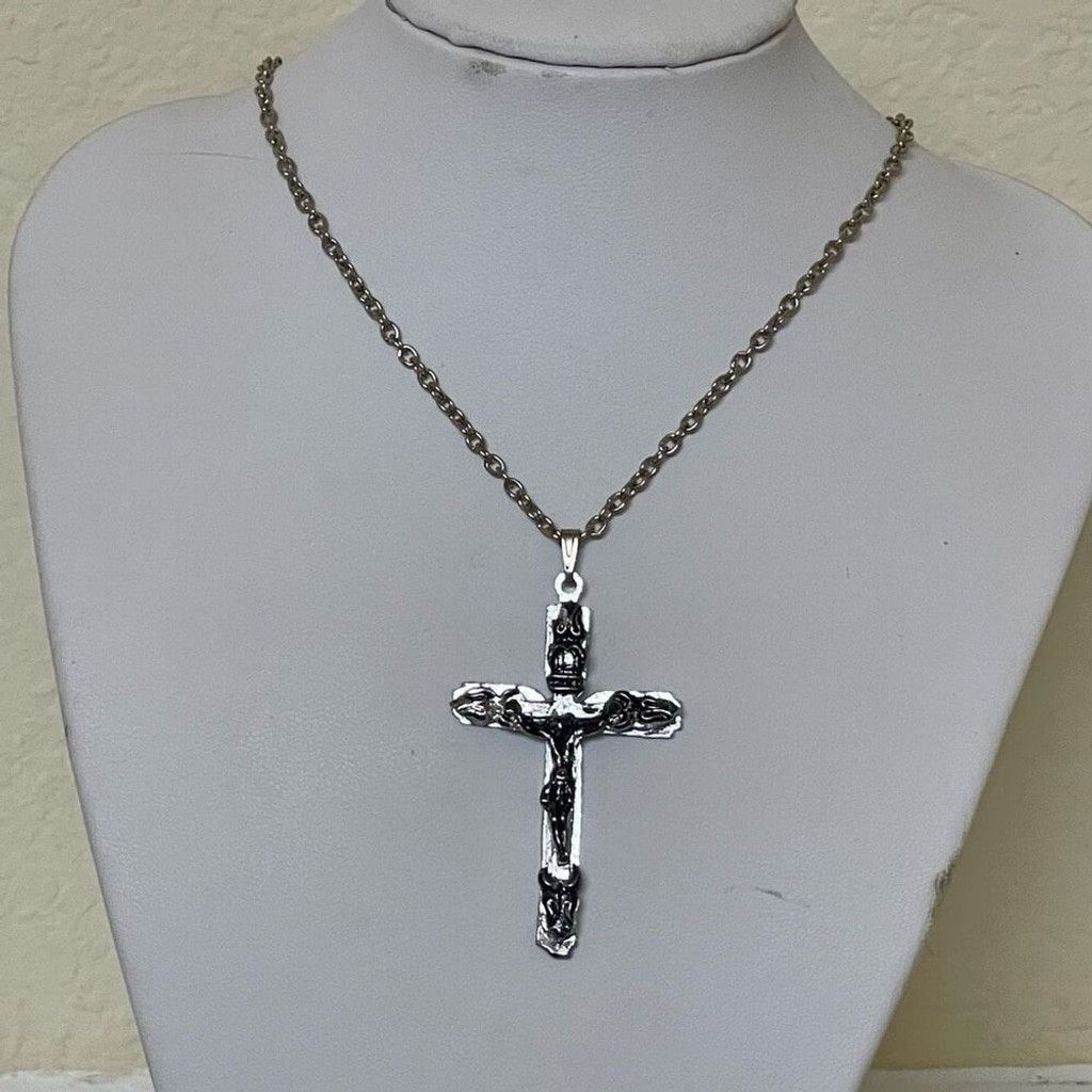 Other Vintage Crucifix Cross Silver Pendant Women Men’s 18” Chain Size ONE SIZE - 1 Thumbnail