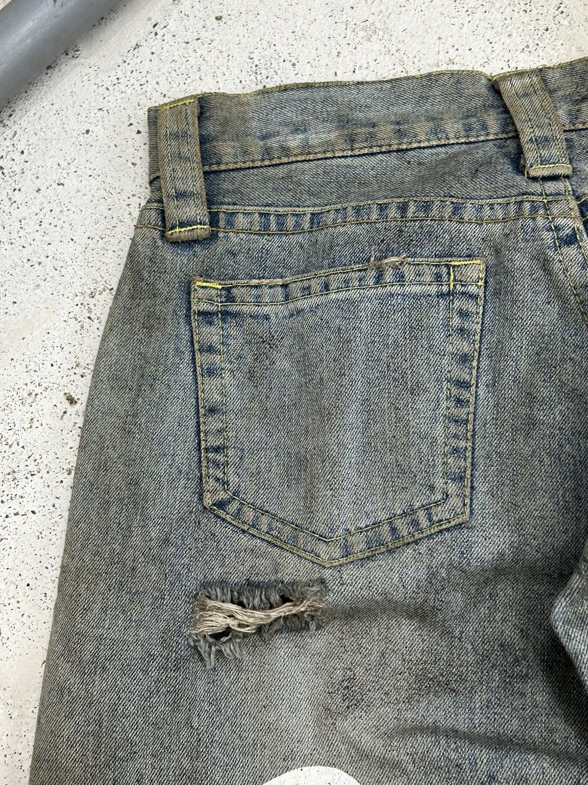 GOSTAR DE FUGA Co and Lu Japan Unisex Dirty Mud Washed Distressed Worn Size US 28 / EU 44 - 21 Thumbnail