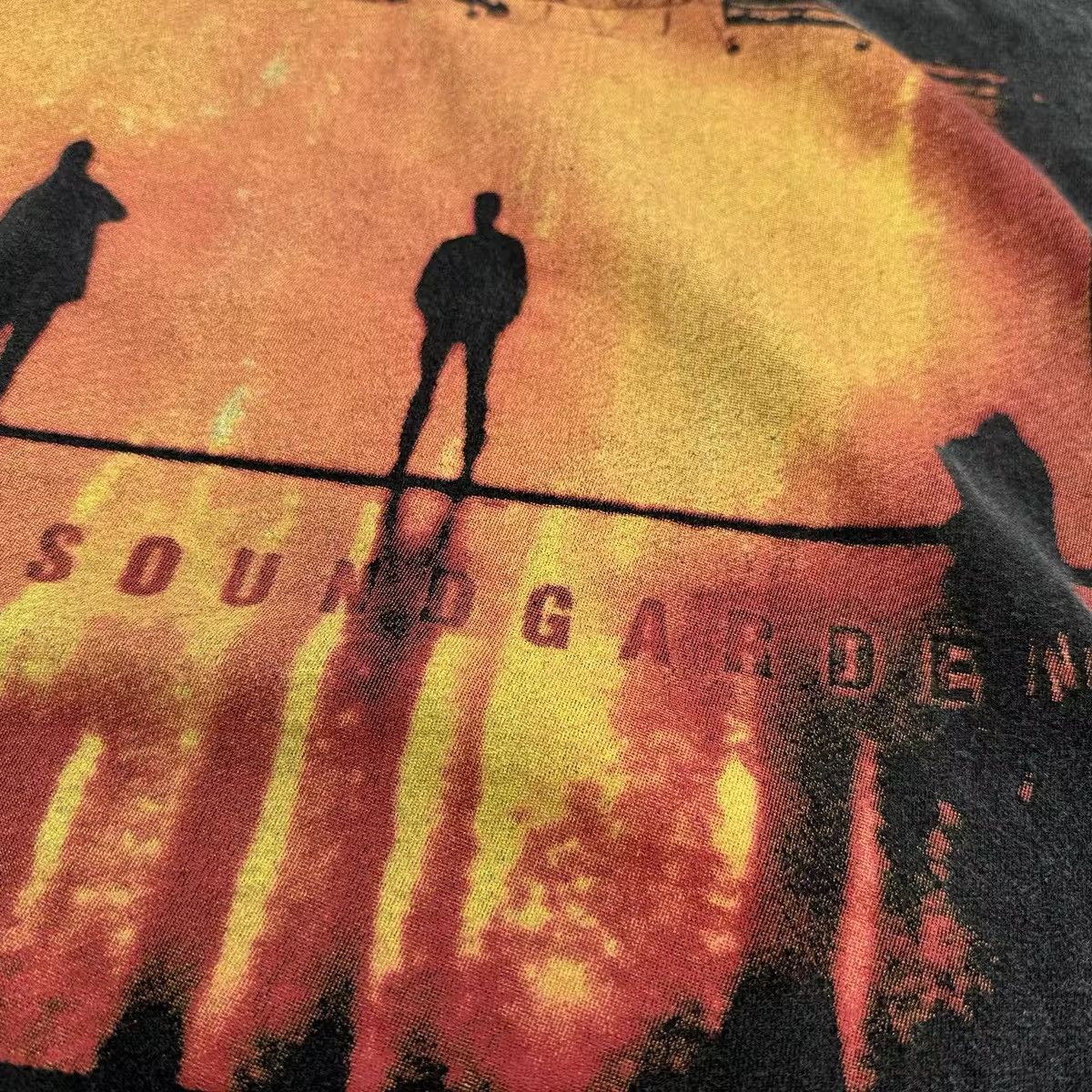 Japanese Brand × Vintage "SOUNDGARDEN" Band Punk Graphic Printed Cotton Washed Tshirt Size US L / EU 52-54 / 3 - 6 Thumbnail