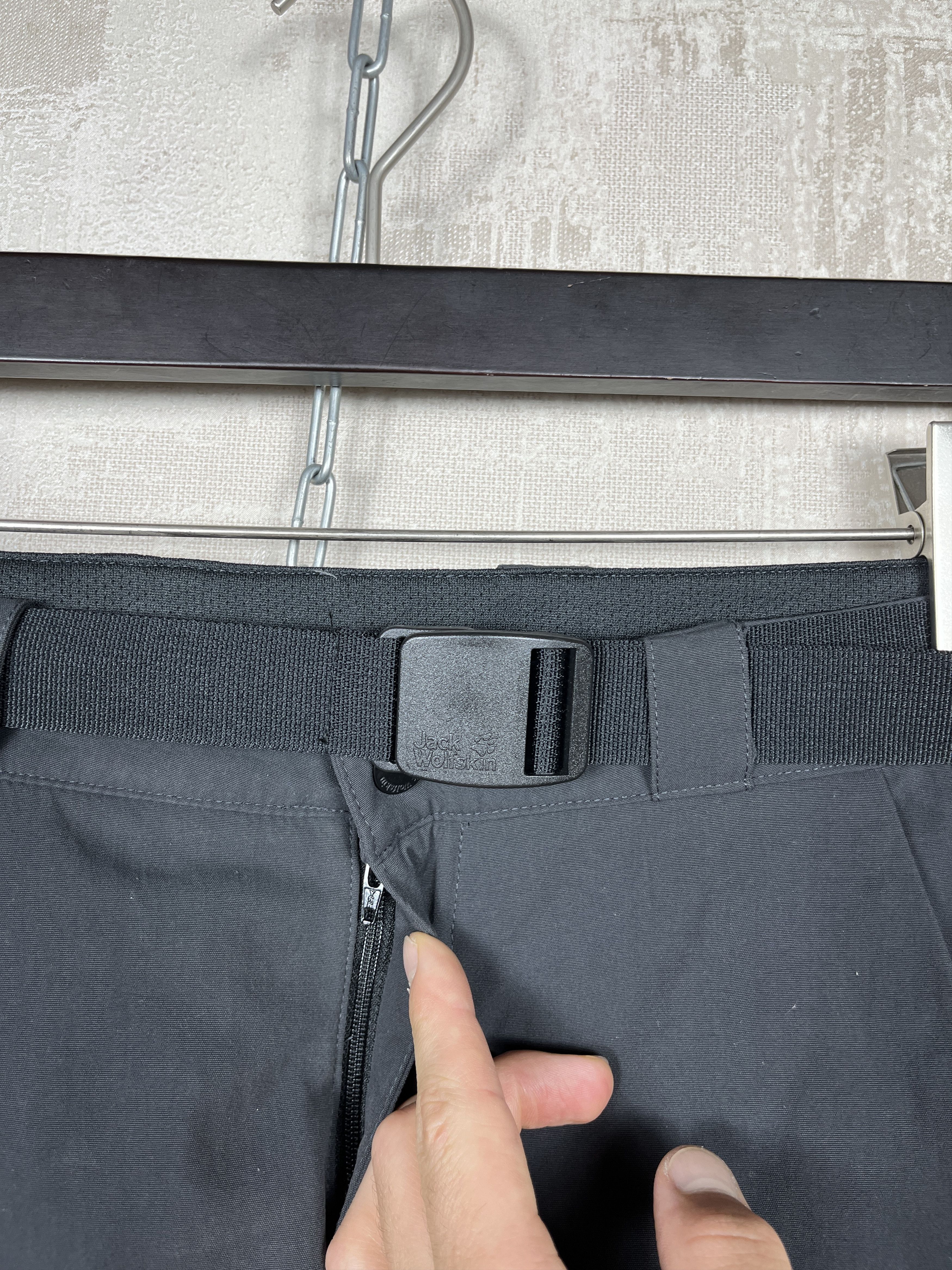 Jack Wolfskin Jack Wolfskin UV Shield Pants Outdoor Hiking Size US 32 / EU 48 - 10 Thumbnail