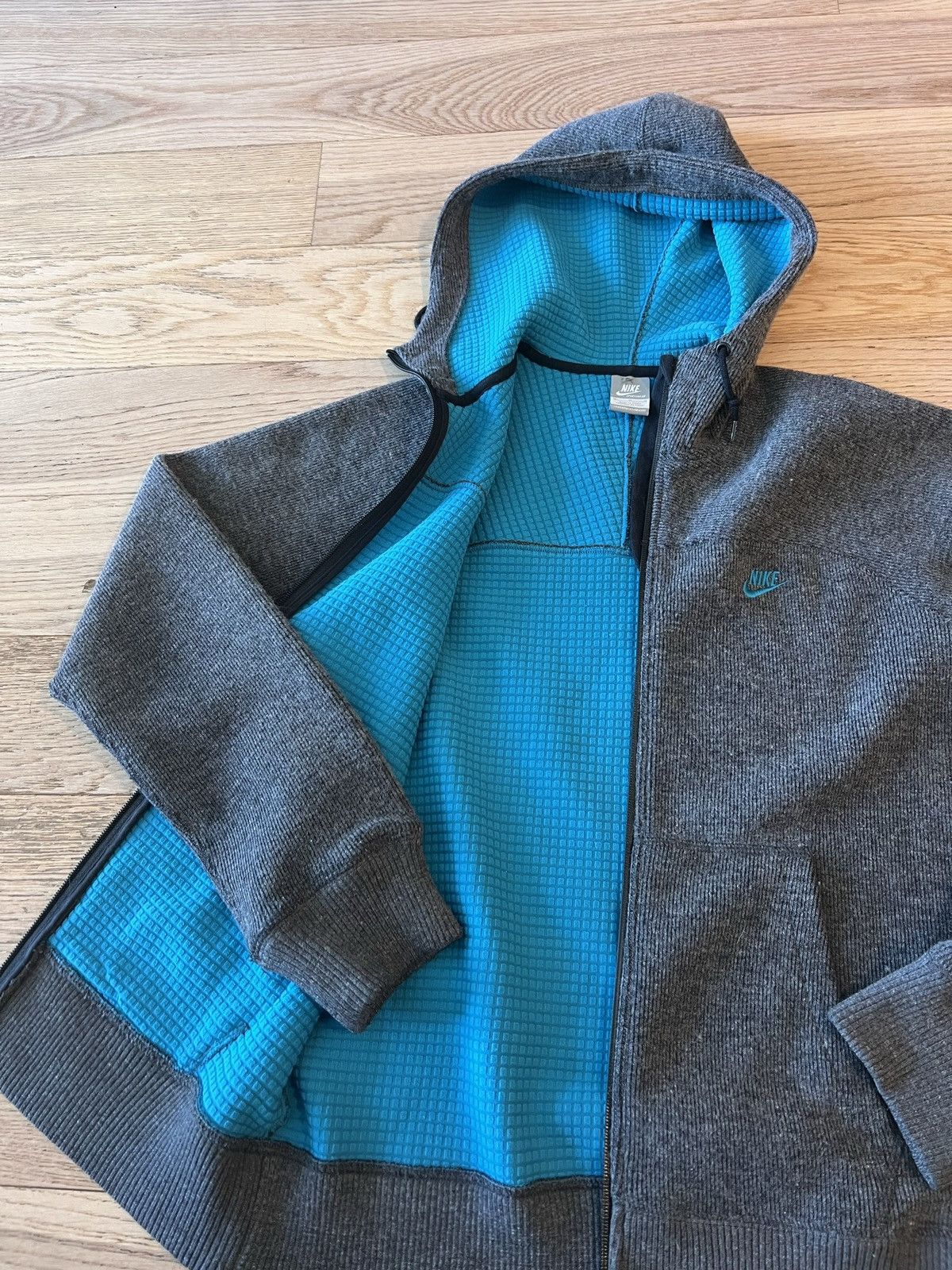 Nike × Vintage Vintage Nike Hoodie Sweatshirt Wool Lined 2000s Y2K Size US M / EU 48-50 / 2 - 2 Thumbnail