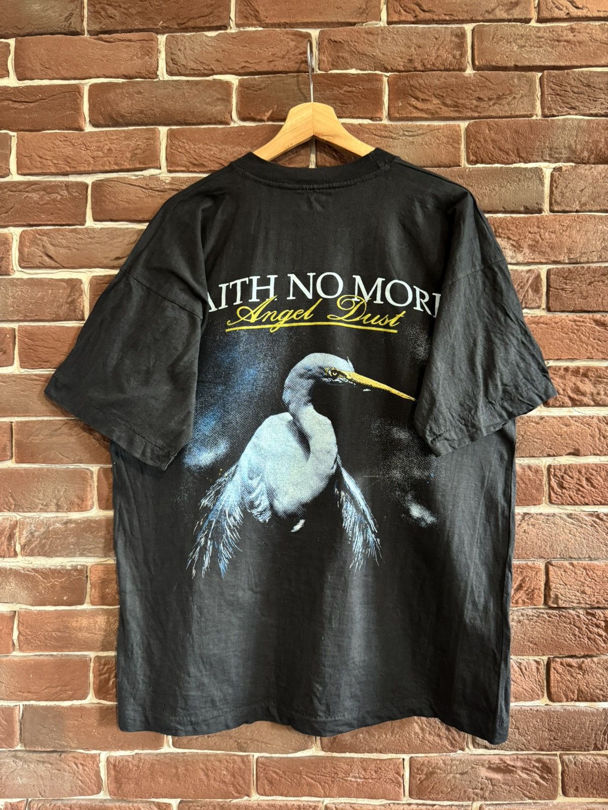 Band Tees Vintage 90s Faith No More Angel Dust Rock Metal Band Tee Size US XL / EU 56 / 4 - 2 Thumbnail