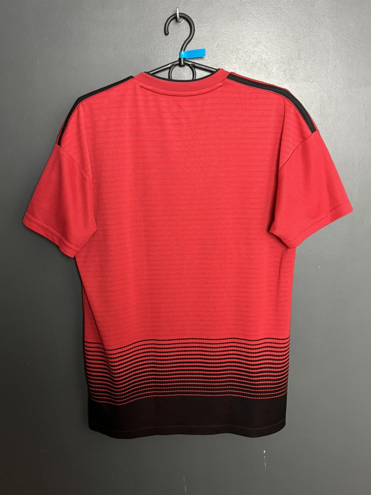 Adidas Manchester United 18/19 Home Football Jersey T-Shirt Size US S / EU 44-46 / 1 - 2 Thumbnail