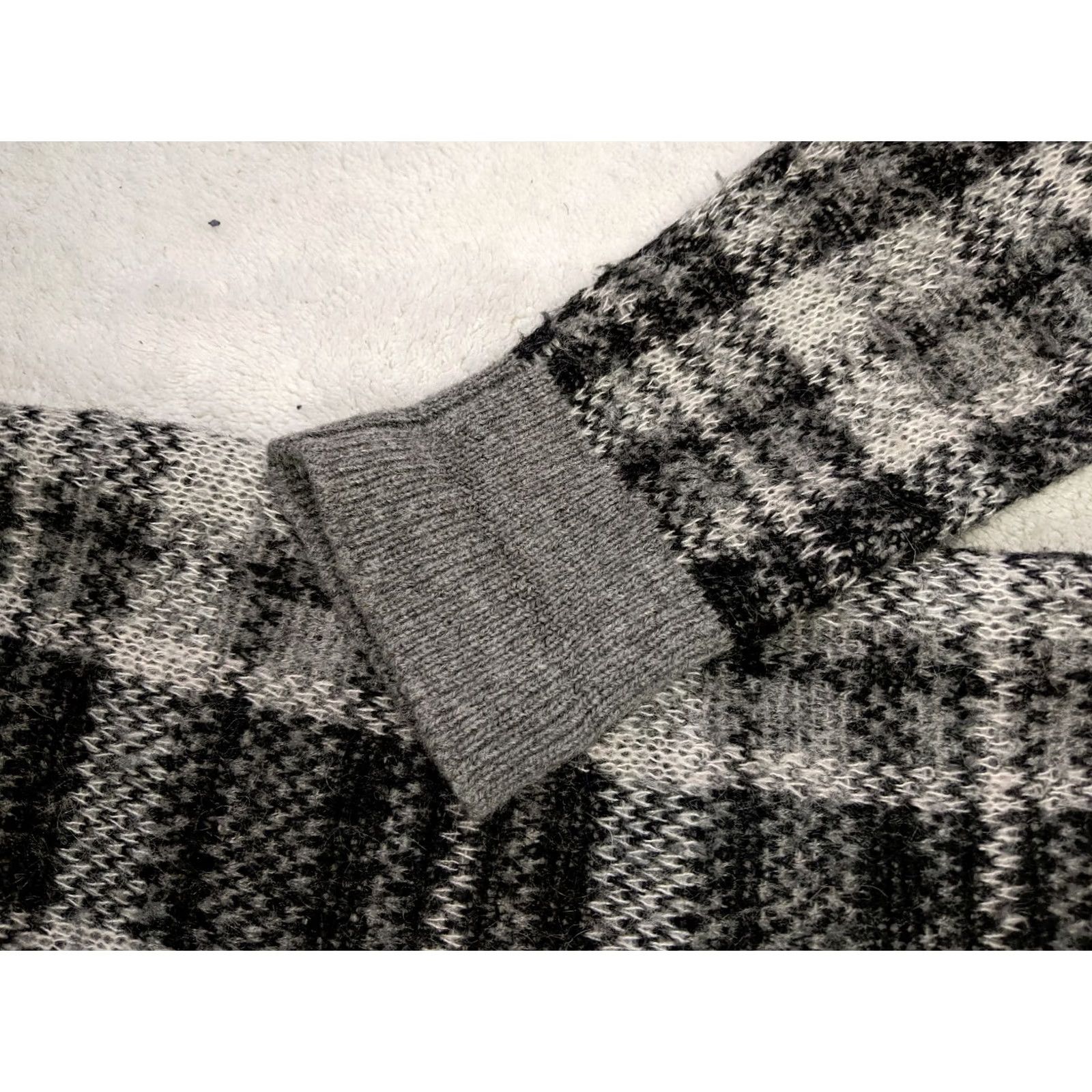 Banana Republic Banana Republic Womens XS Oversize Gray Plaid Wool Mohair Blend Sweater Size XS / US 0-2 / IT 36-38 - 5 Thumbnail