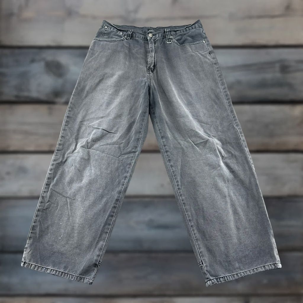 Vintage VINTAGE No Boundaries Jeans Men 34x30 Black Denim Straight 5-Pocket Distressed Rise Mid Inseam 30 Regular Shirt? Size US 34 / EU 50 - 1 Thumbnail