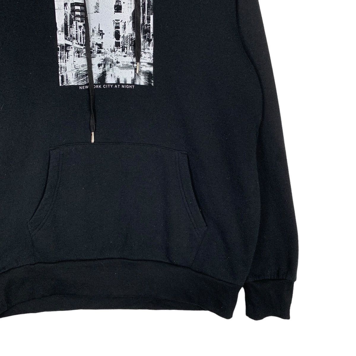 Japanese Brand Culture City New York City At Night Graphic Hoodie #0994-C44 Size US L / EU 52-54 / 3 - 5 Thumbnail