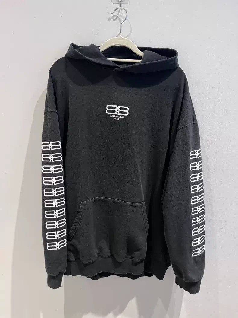 Balenciaga Balenciaga Double B Embroidered Hooded Sweatshirt Size US S / EU 44-46 / 1 - 1 Thumbnail