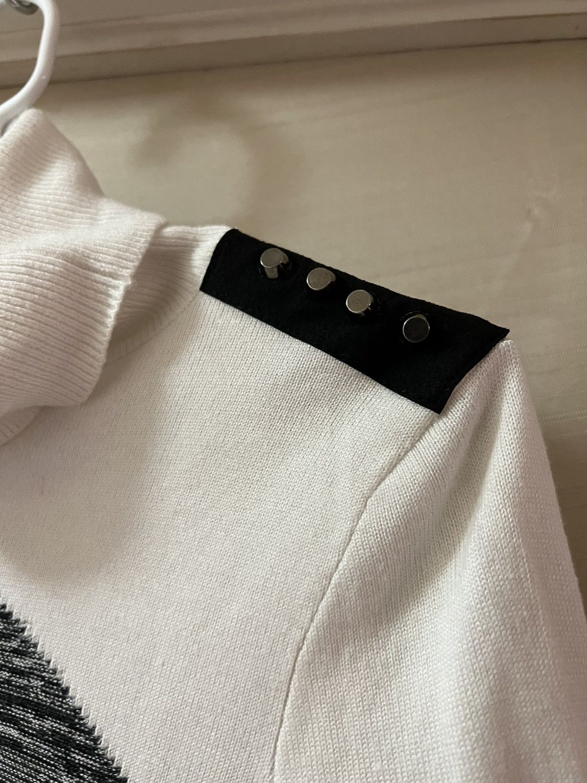Other Rüfen womens studded sweater size small Size S / US 4 / IT 40 - 7 Thumbnail