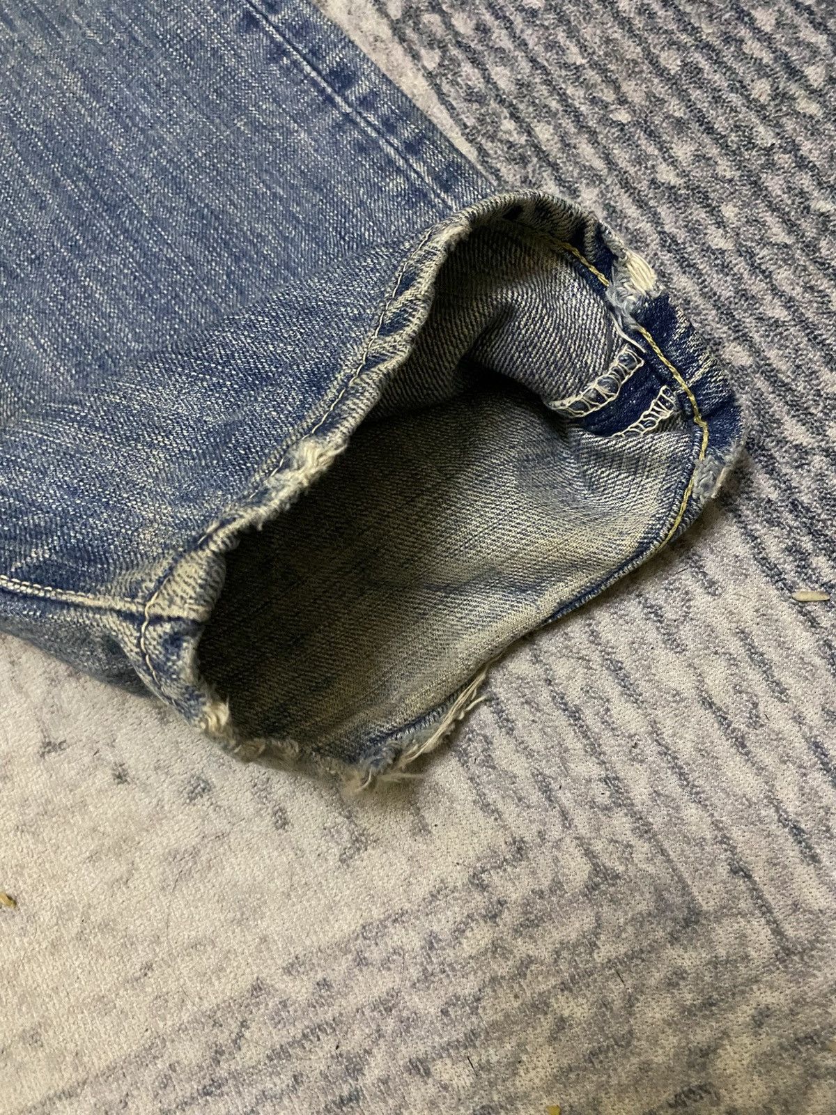 Spellbound Vintage Distressed Stain Spellbound Jean Size US 30 / EU 46 - 9 Thumbnail