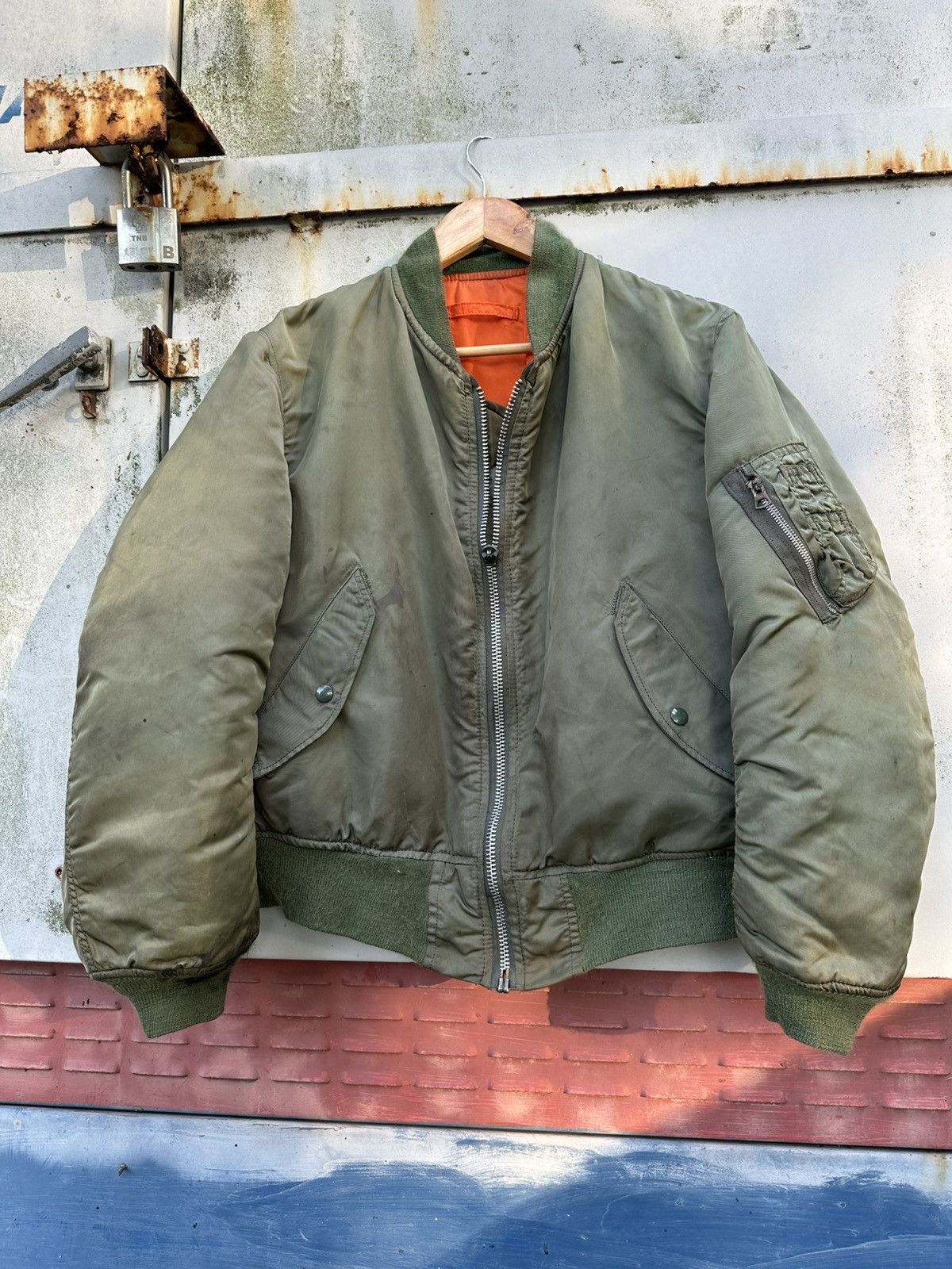 Alpha Industries 🪖Vintage THRASHED MA-1 Alpha Industries Bomber Jacket Size US M / EU 48-50 / 2 - 6 Thumbnail